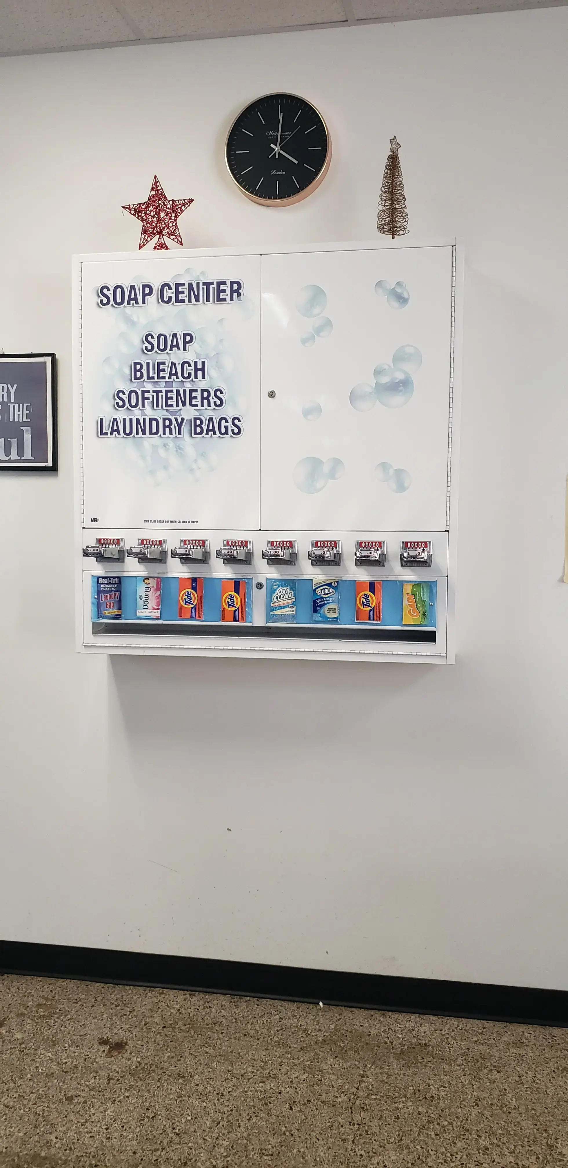 Thumbs Up Coin Laundry - Image 18