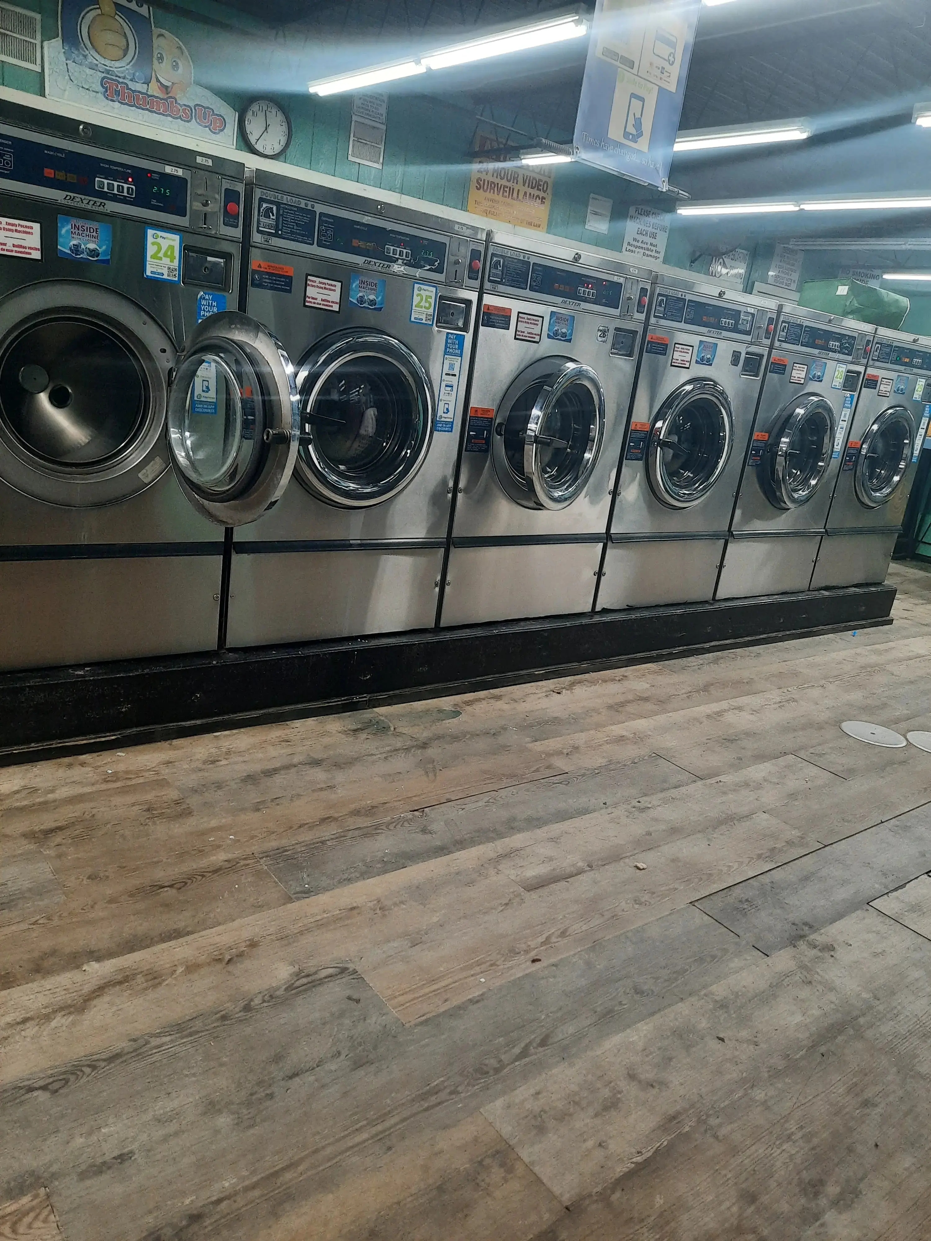 Thumbs Up Laundry Inc. - Image 12