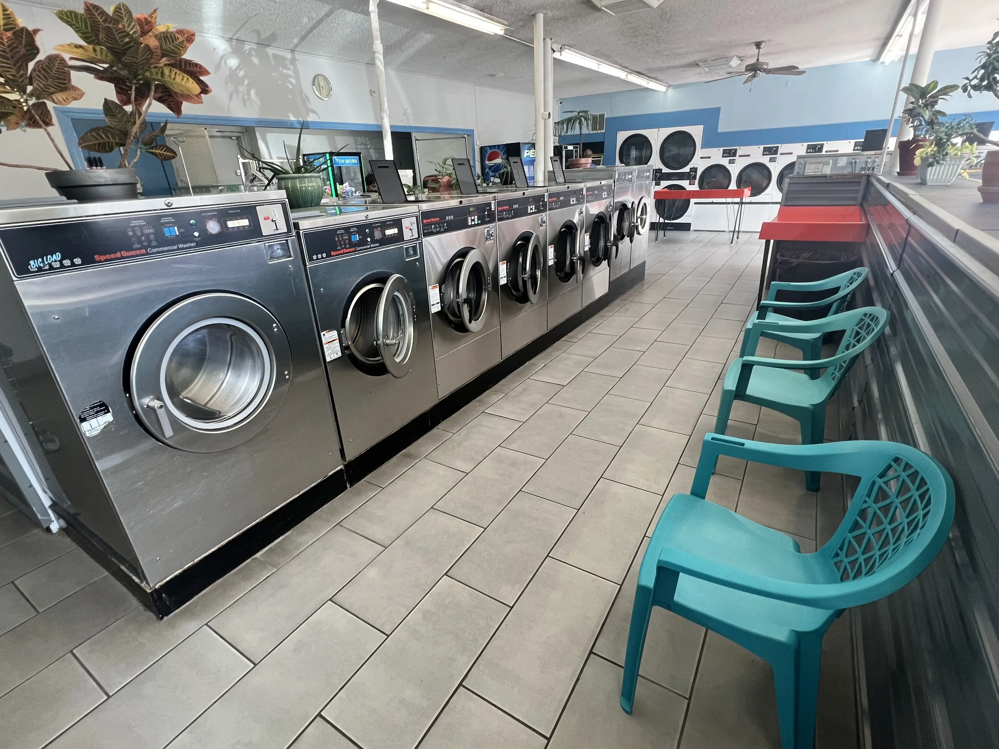 Ti-Dee Laundromat location