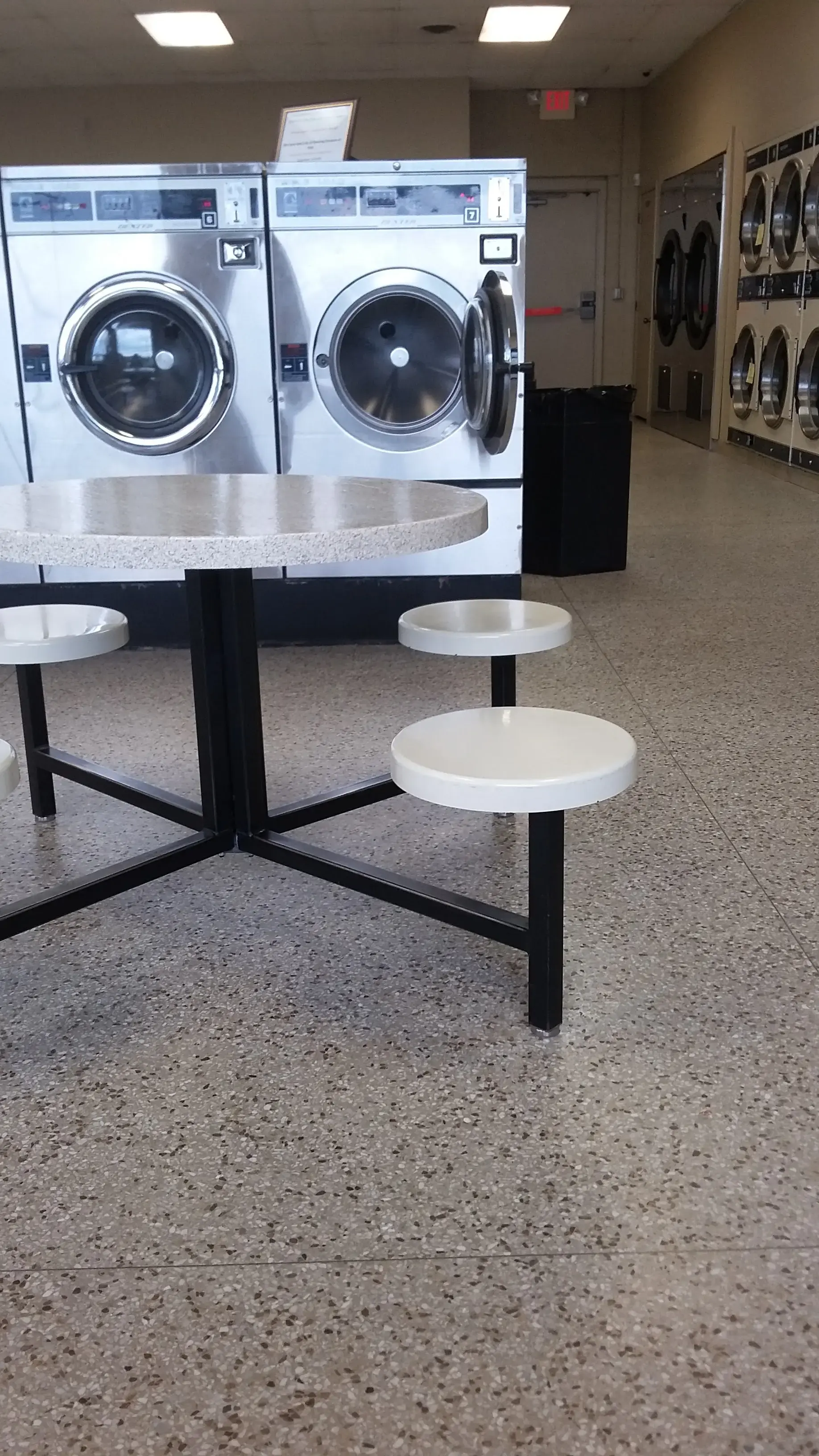 Tidalwave Laundromat - Image 13