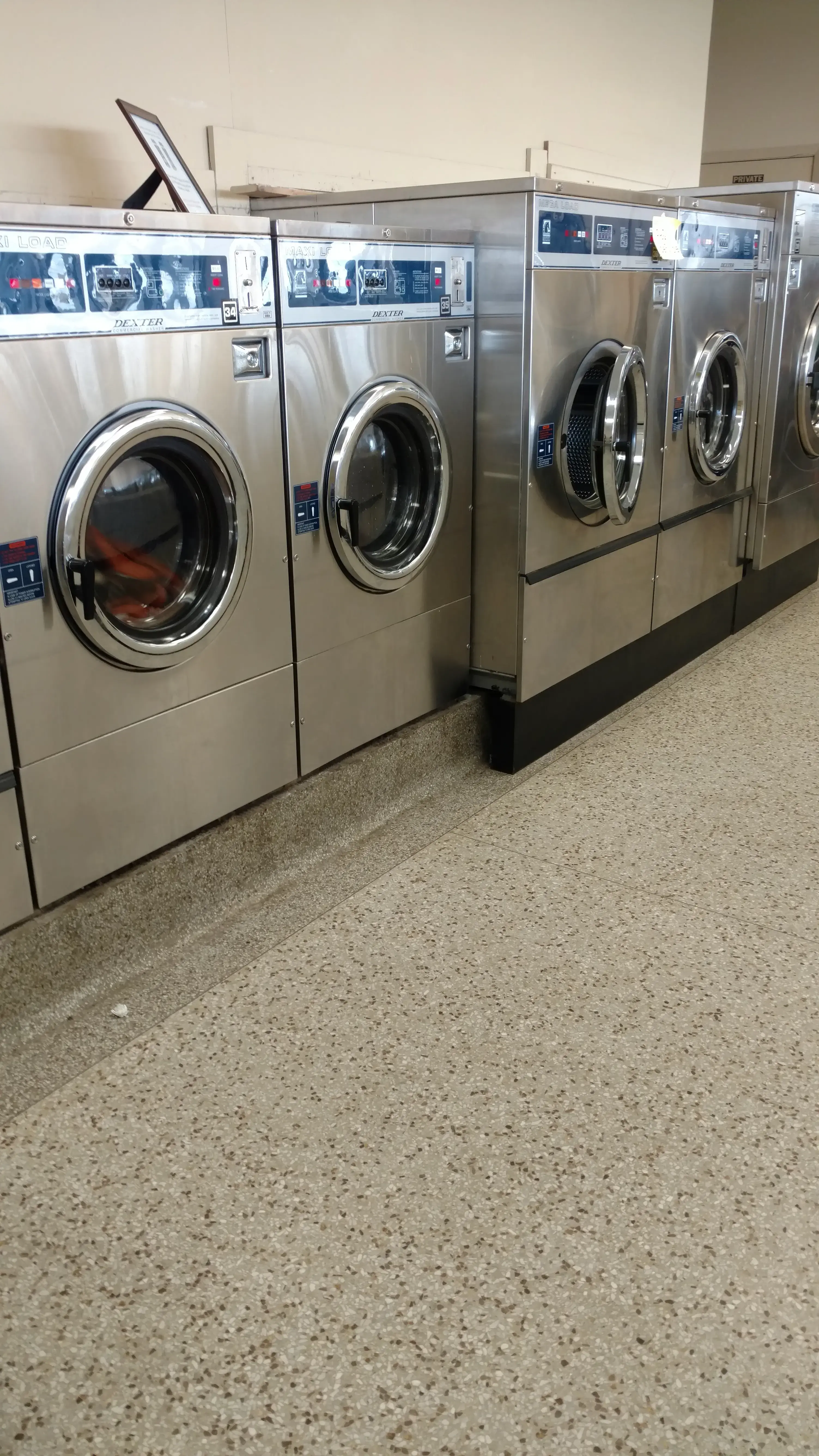 Tidalwave Laundromat - Image 16