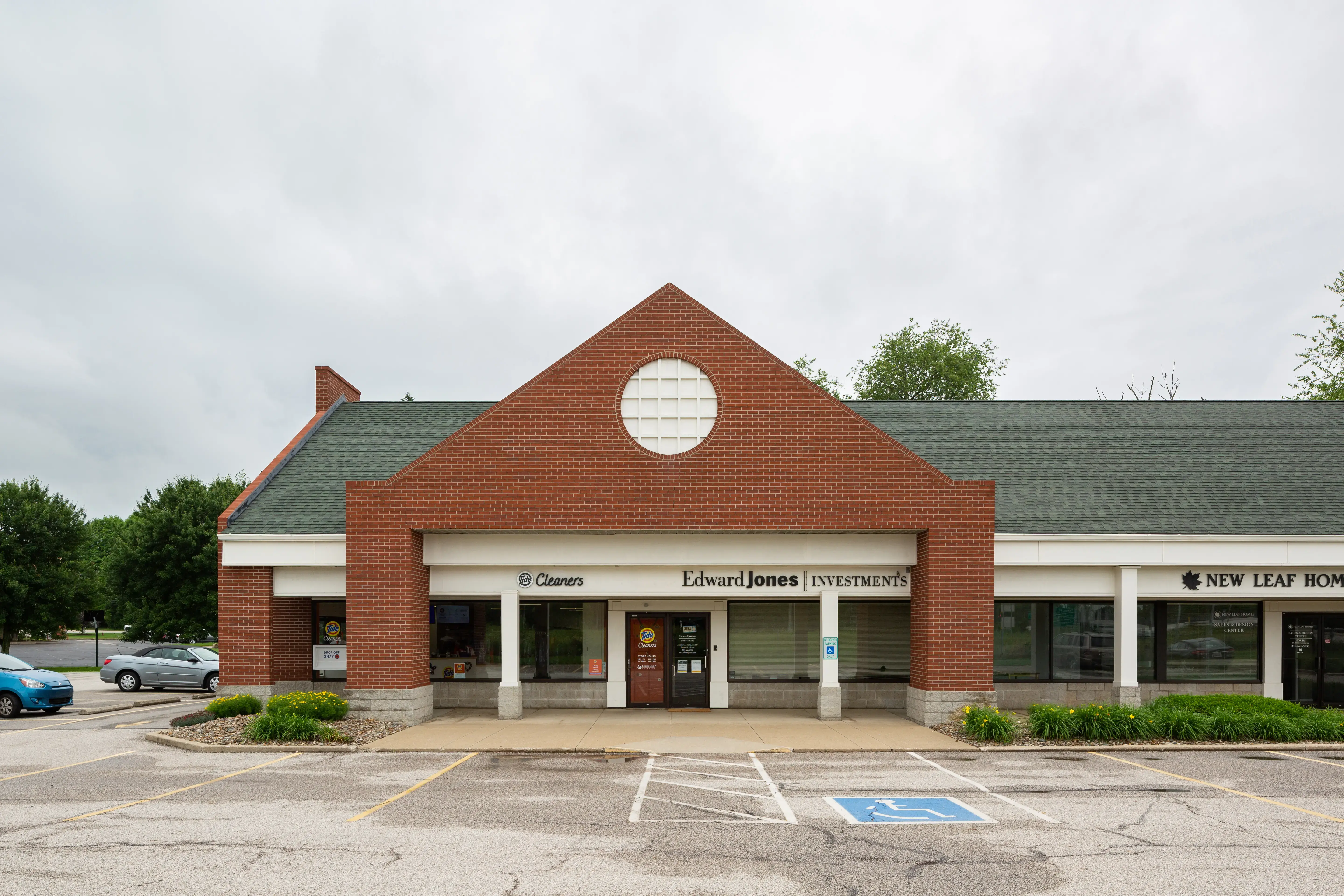 Tide Cleaners thumbnail 12