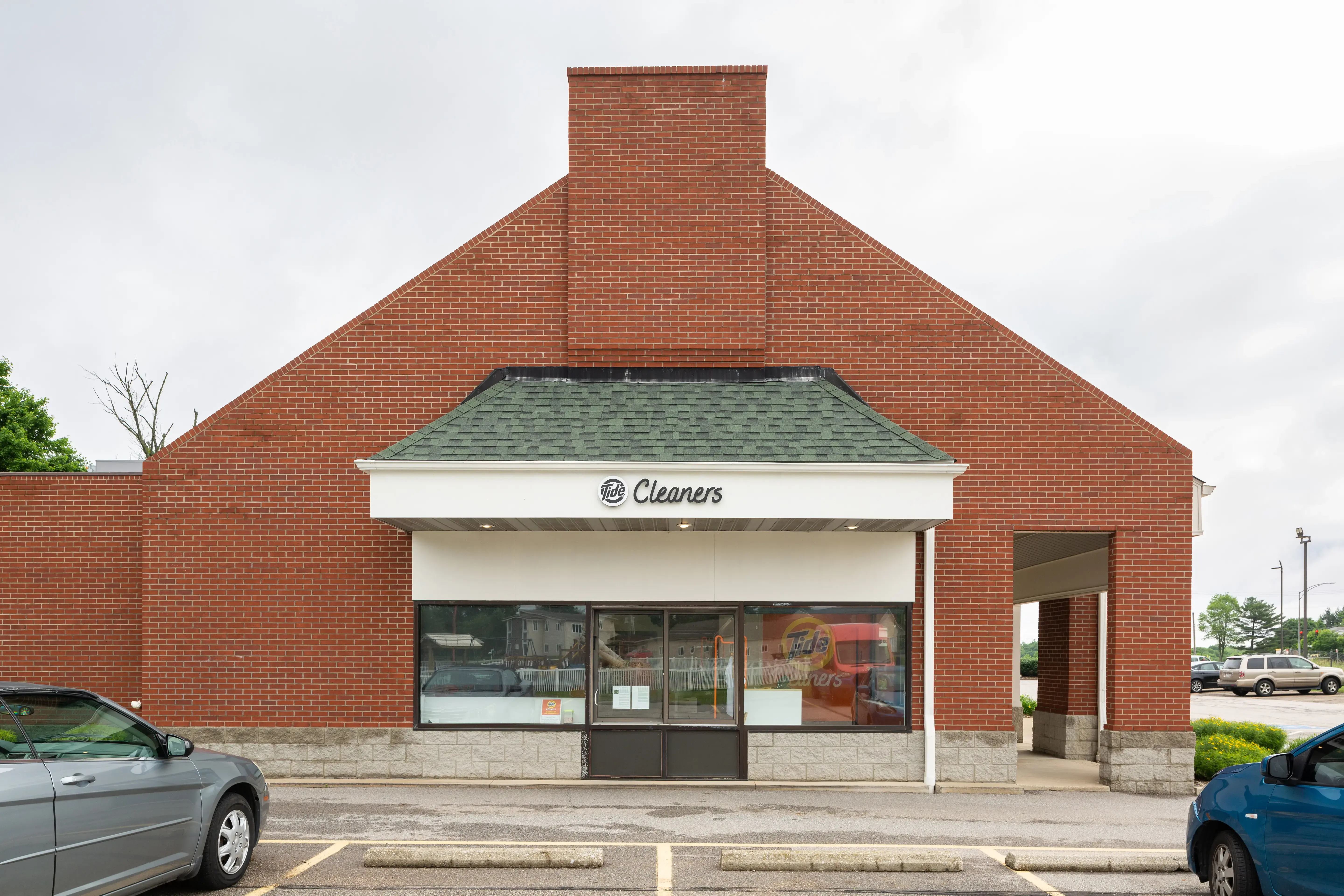 Tide Cleaners - Image 10