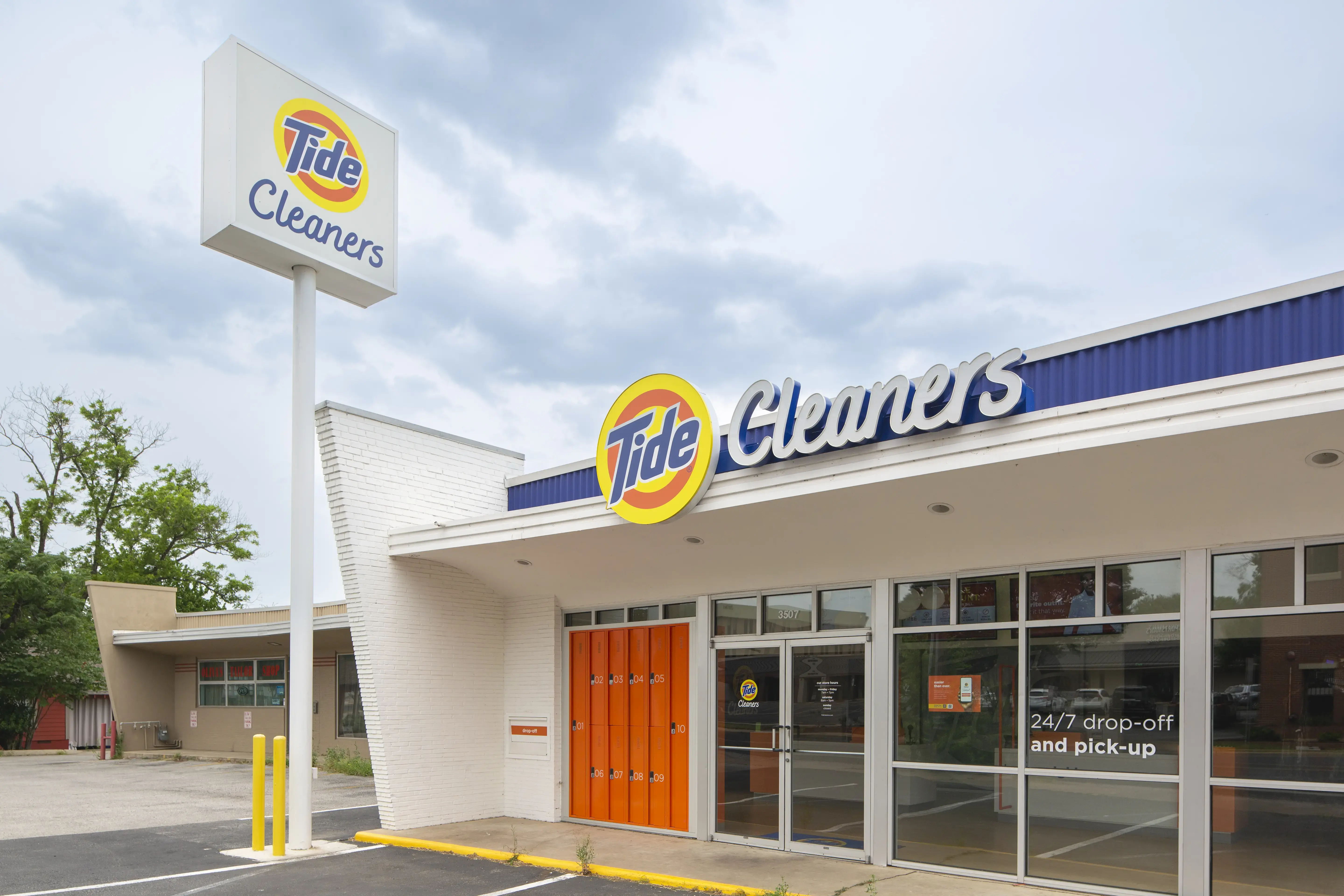 Tide Cleaners - Image 2
