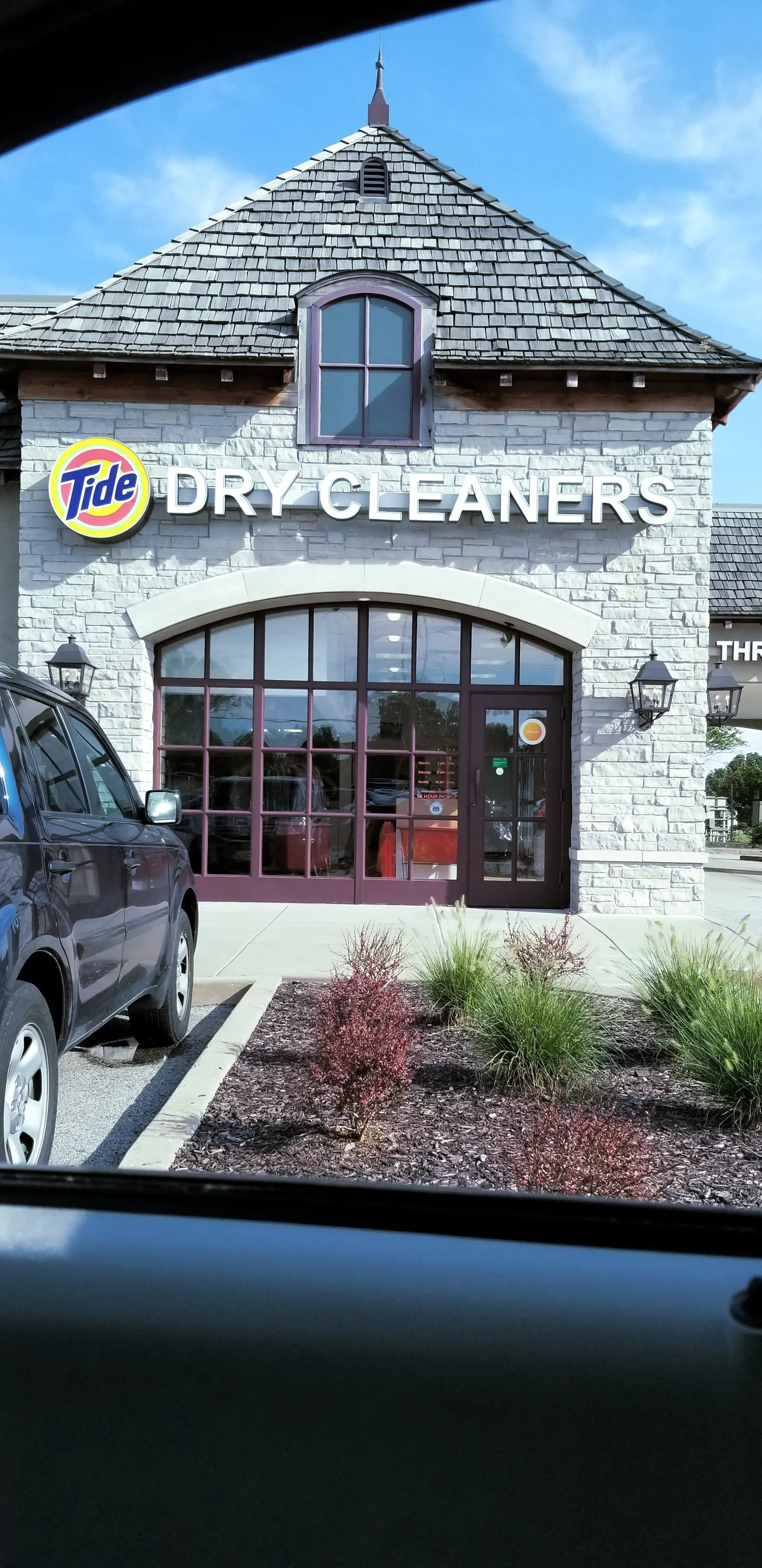 Tide Cleaners thumbnail 19