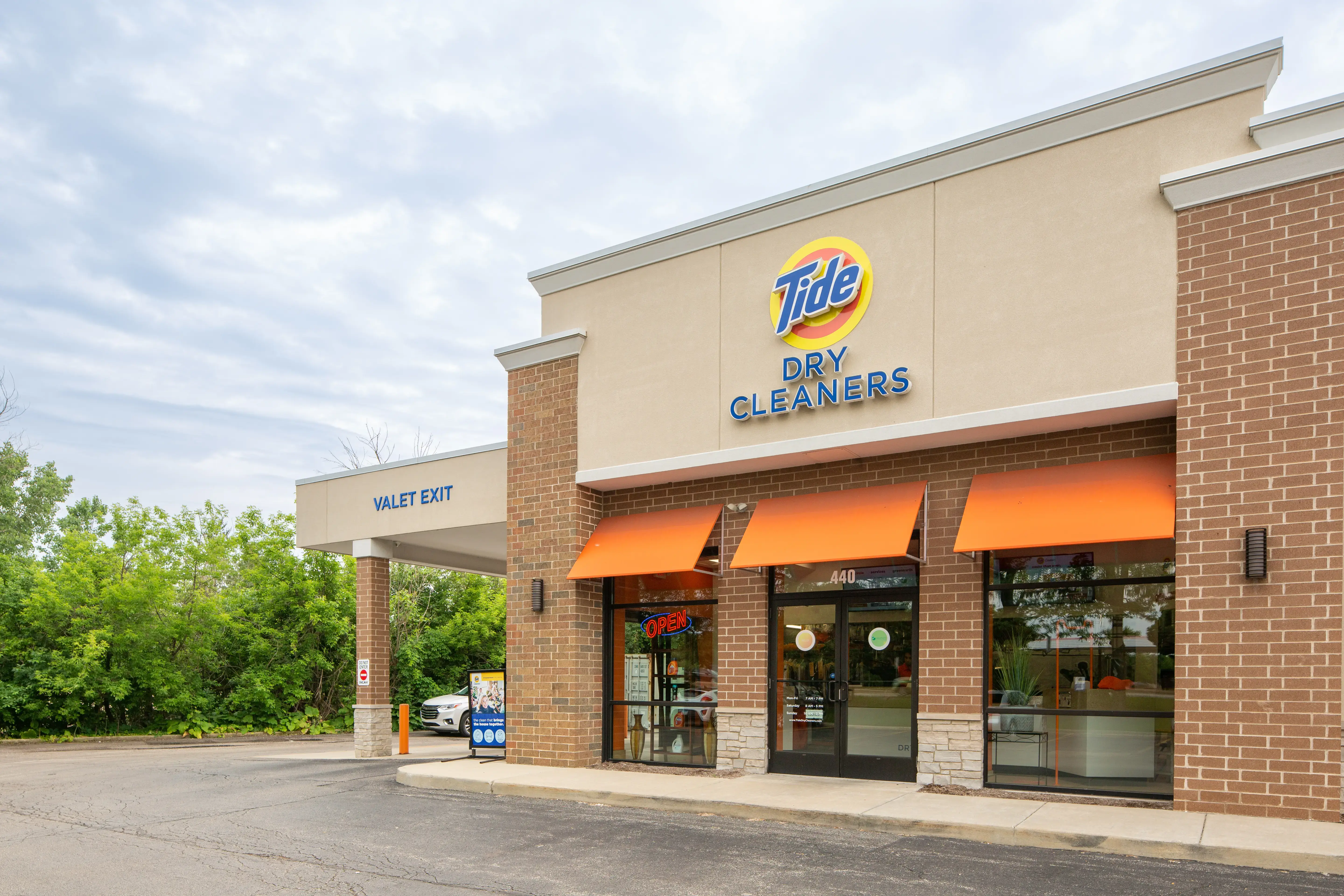 Tide Cleaners thumbnail 20