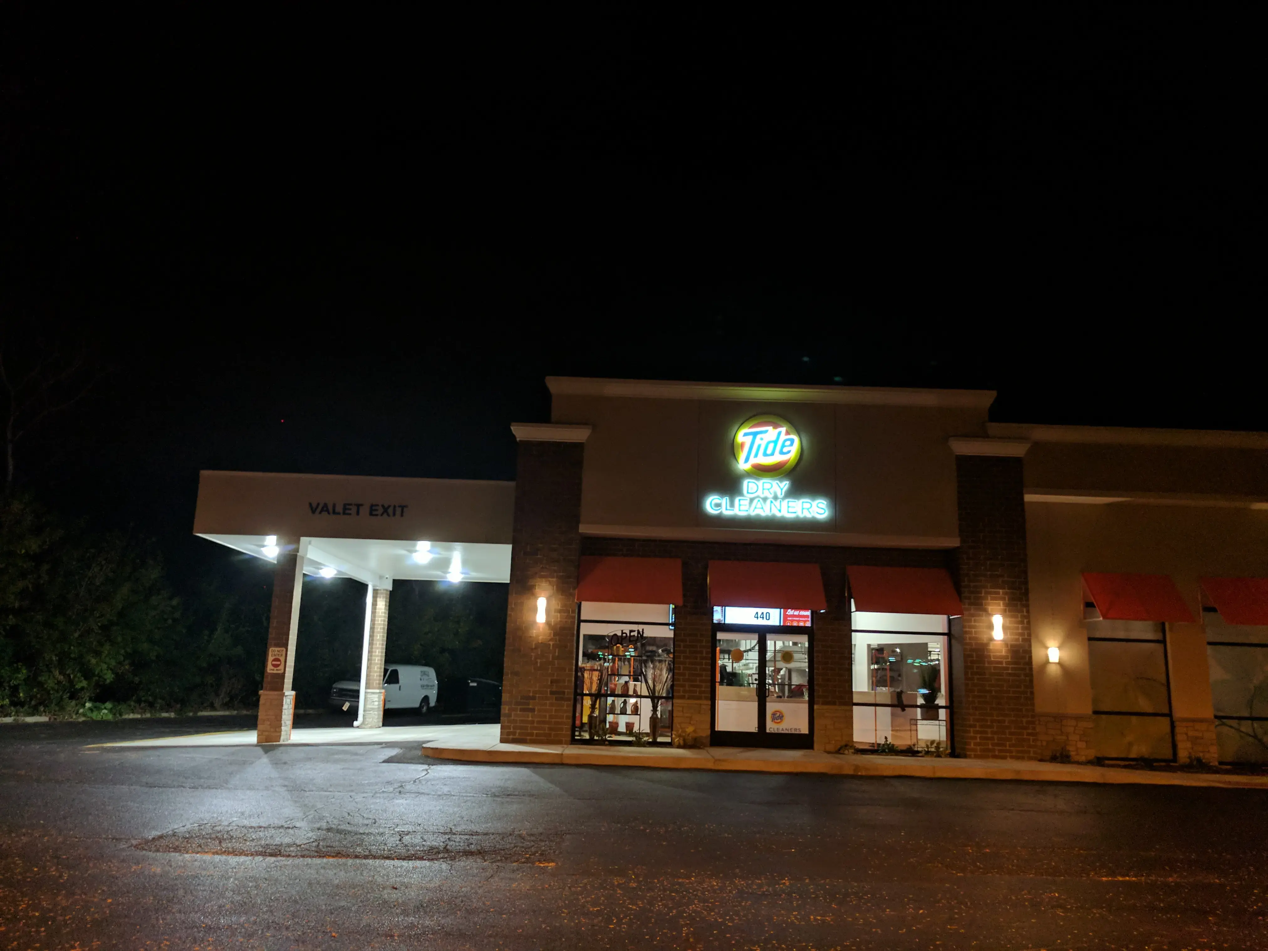 Tide Cleaners - Image 8