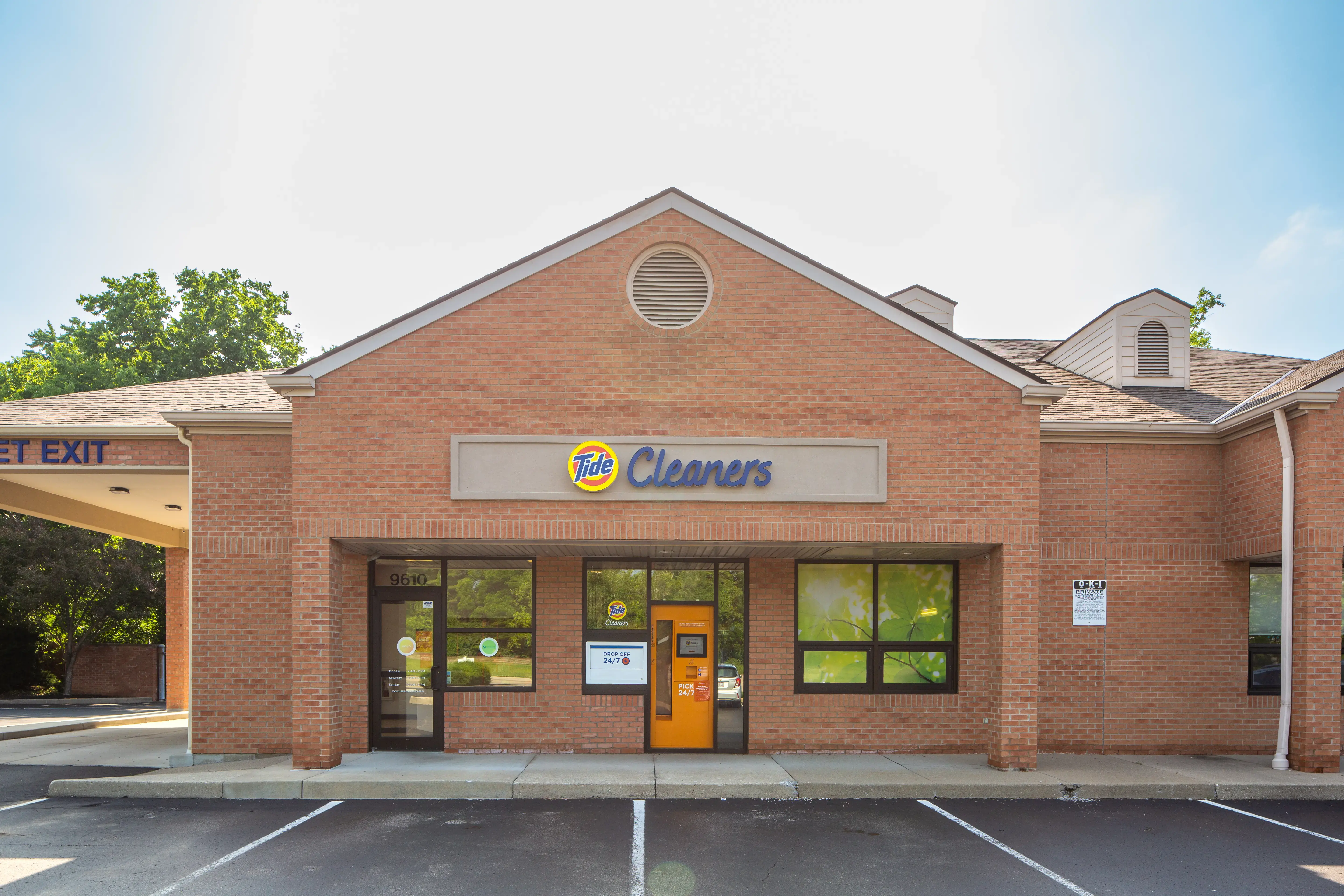 Tide Cleaners thumbnail 17