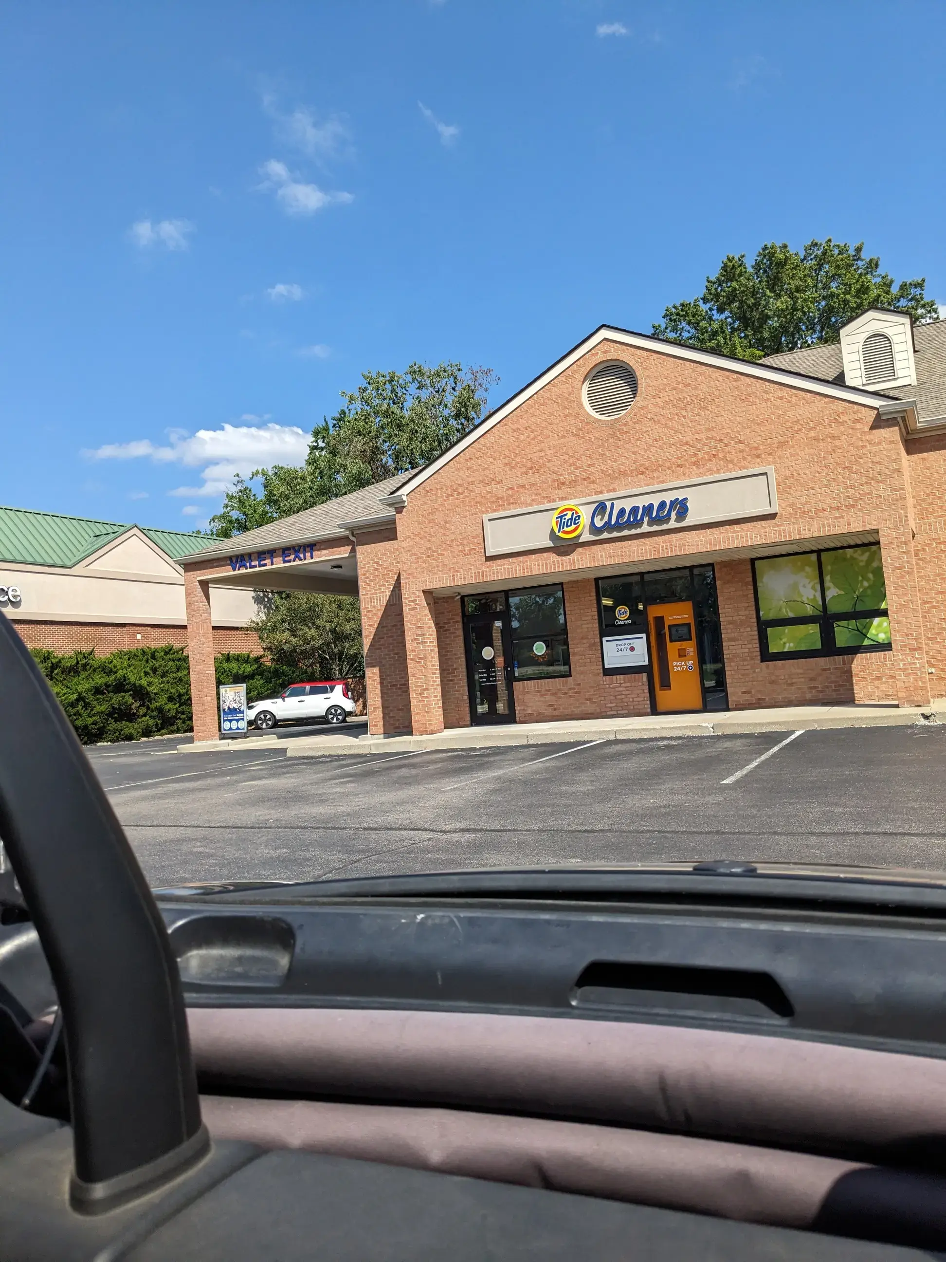 Tide Cleaners - Image 13