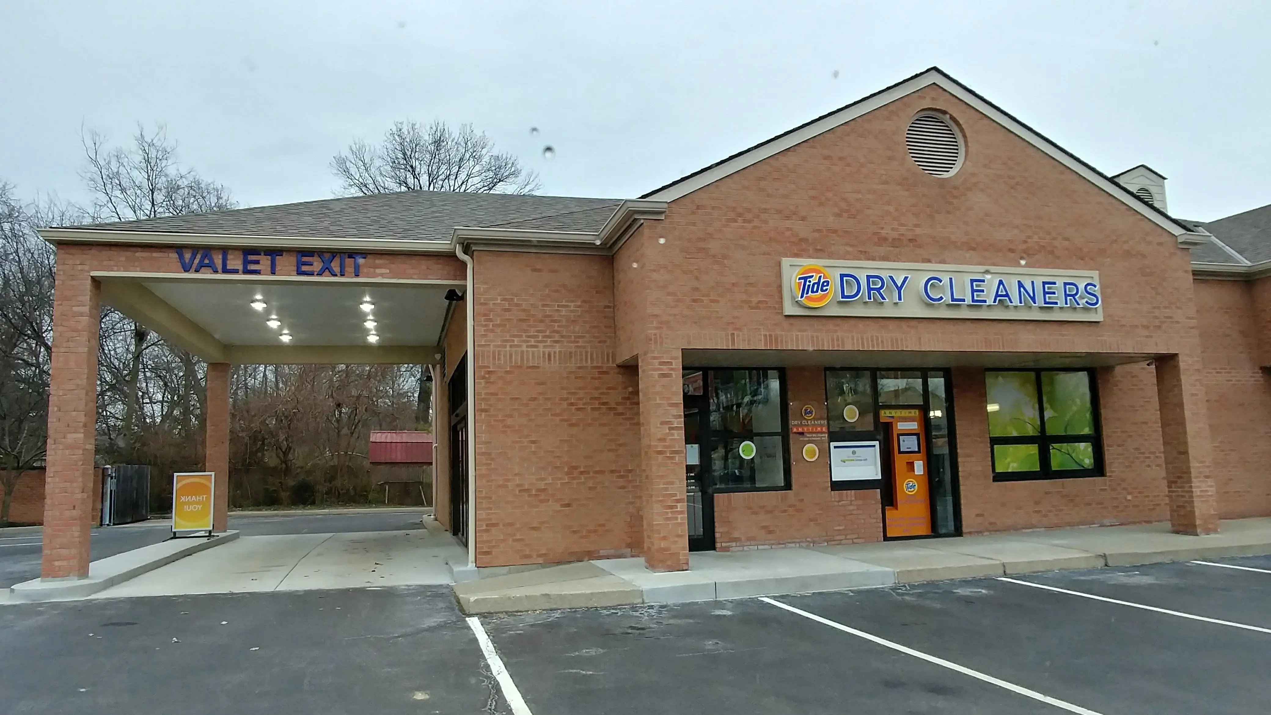 Tide Cleaners - Image 15