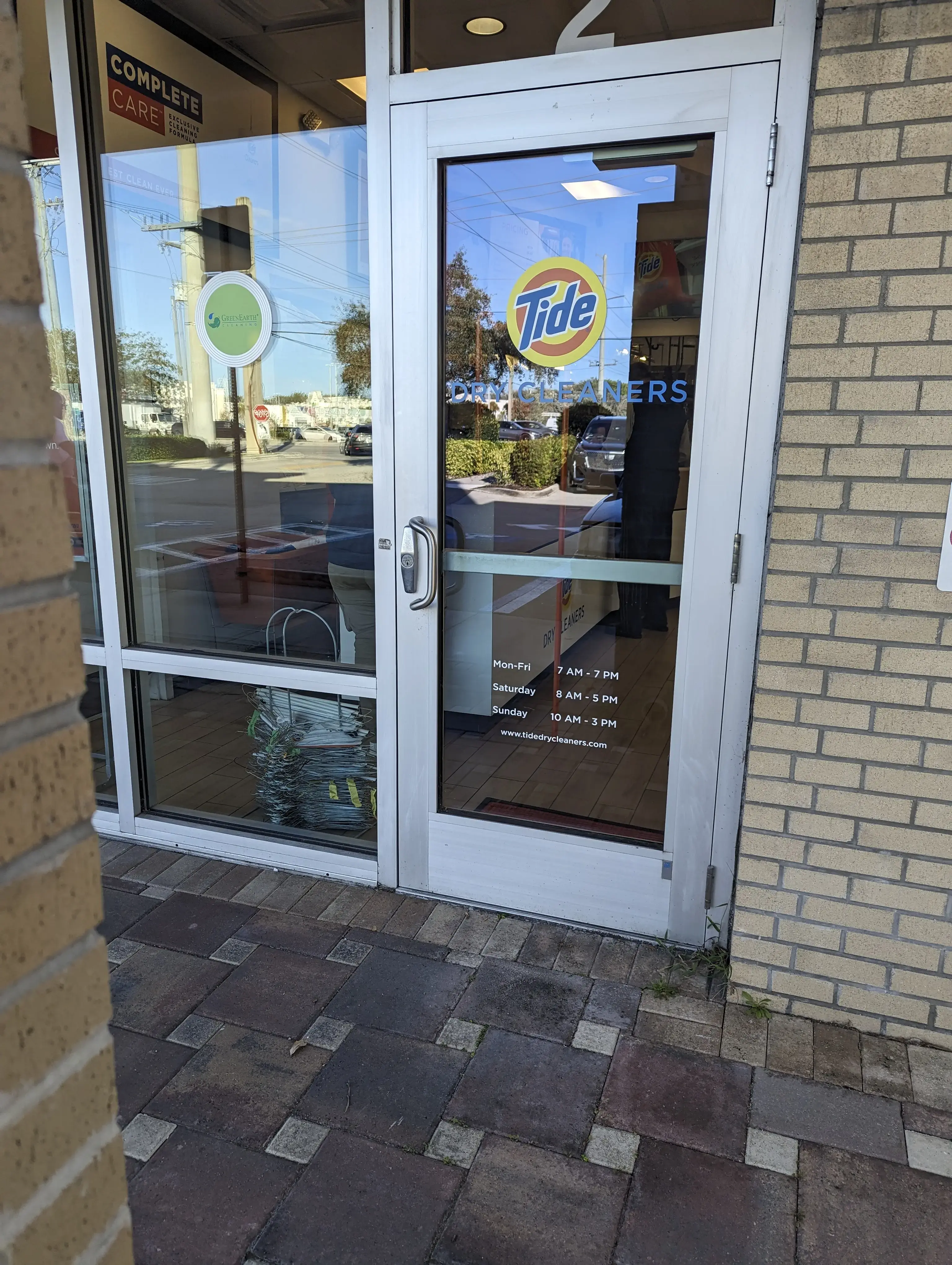Tide Cleaners - Image 3