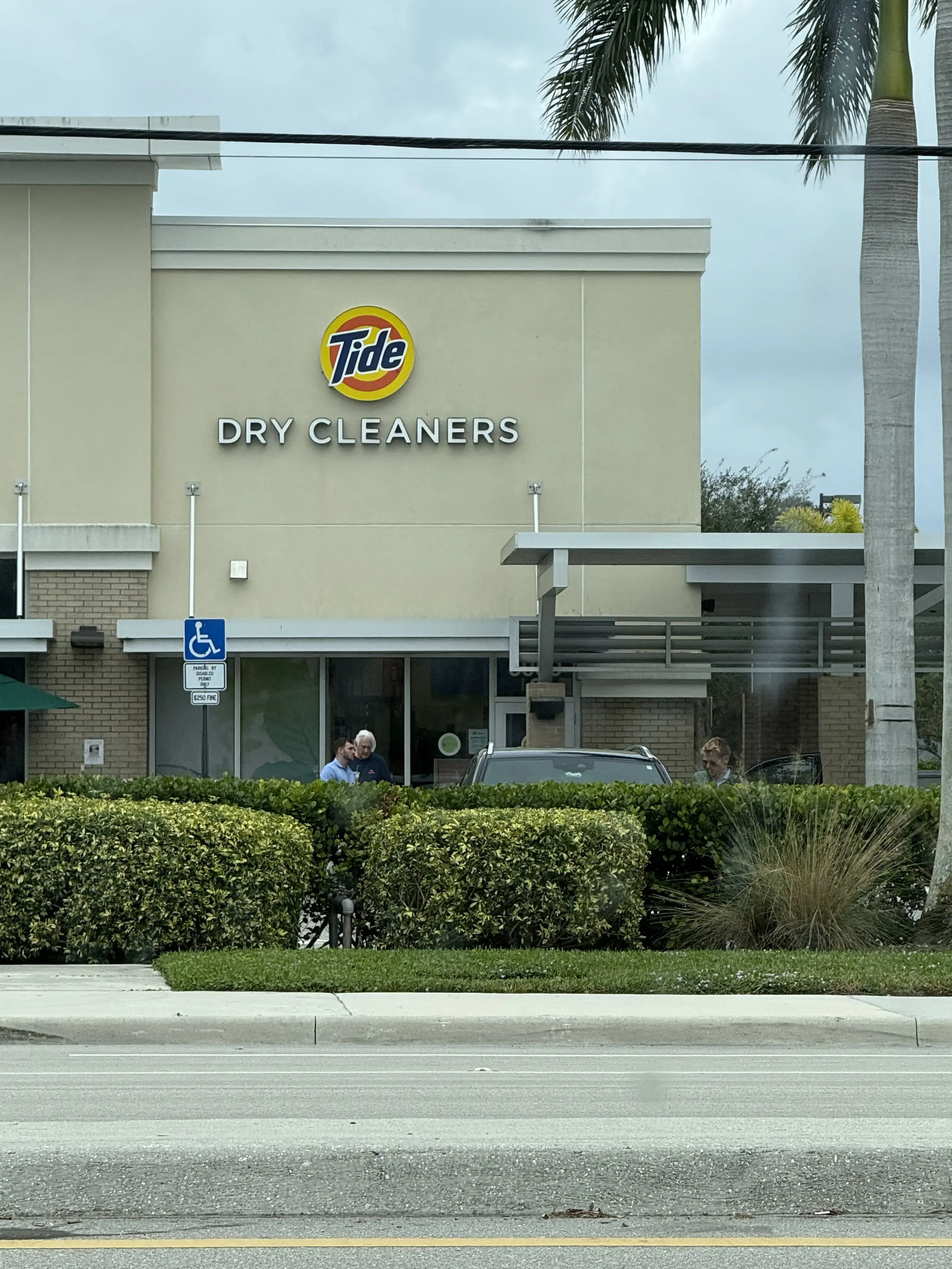 Tide Cleaners - Image 3