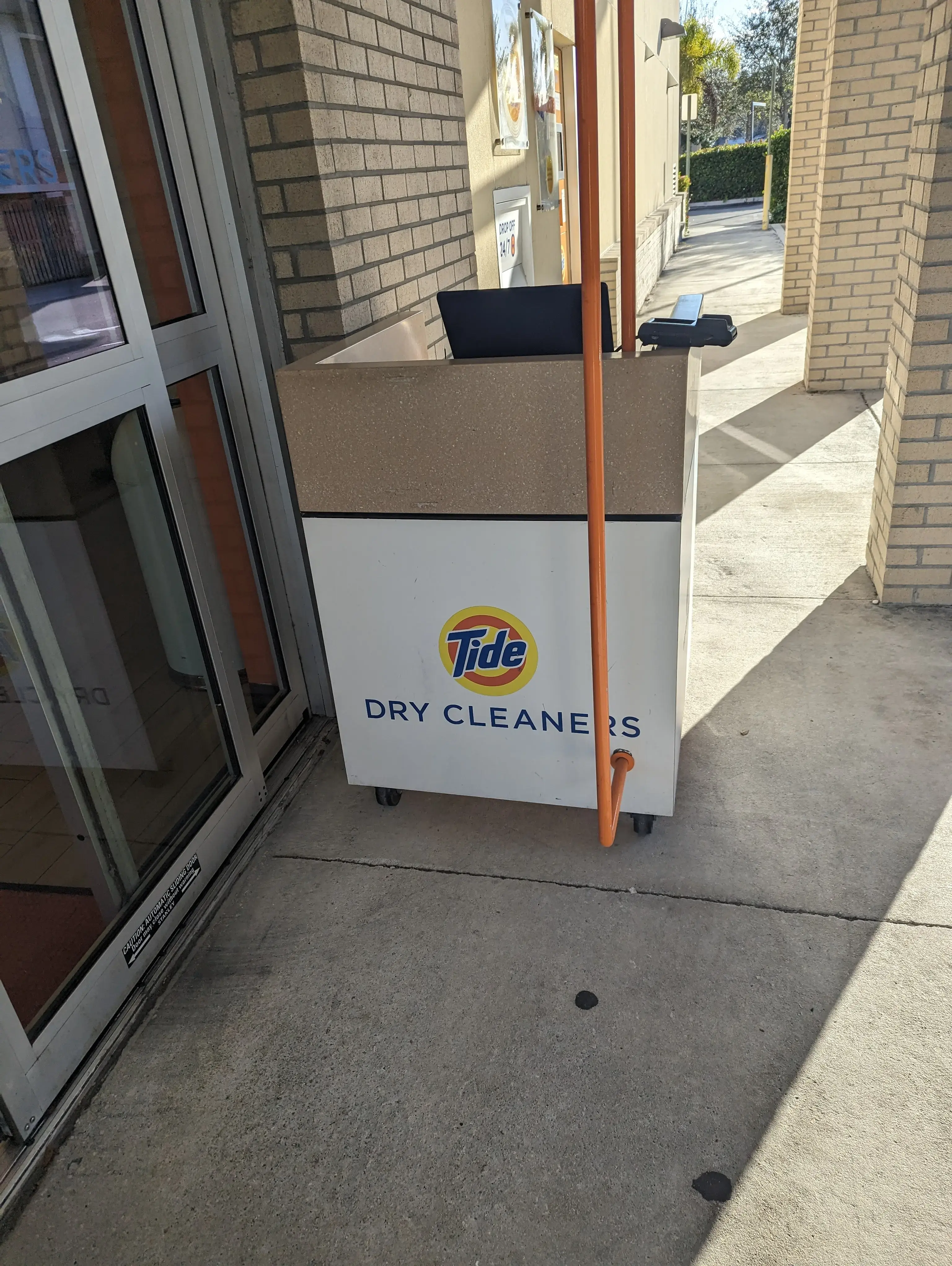 Tide Cleaners - Image 2