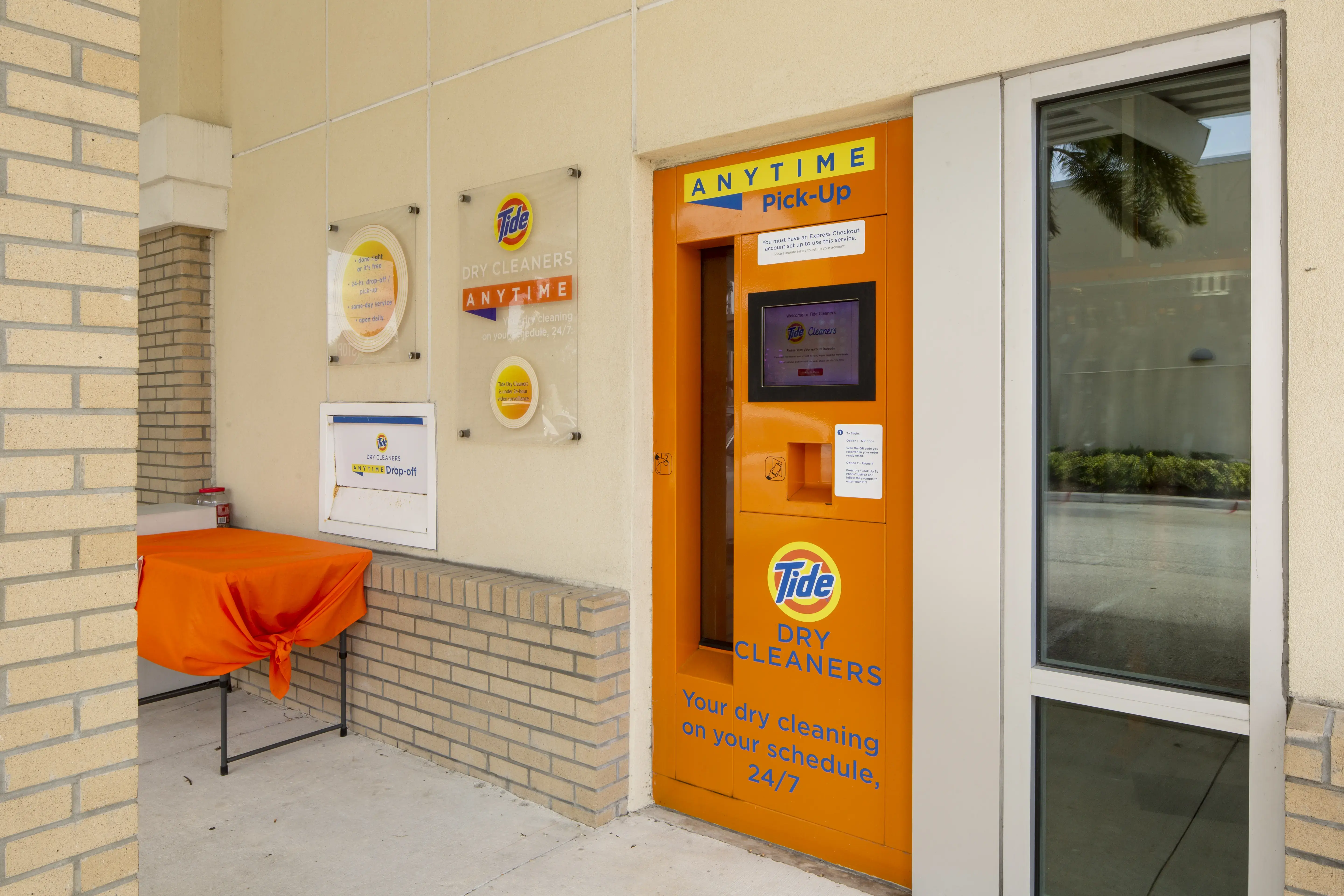 Tide Cleaners - Image 4