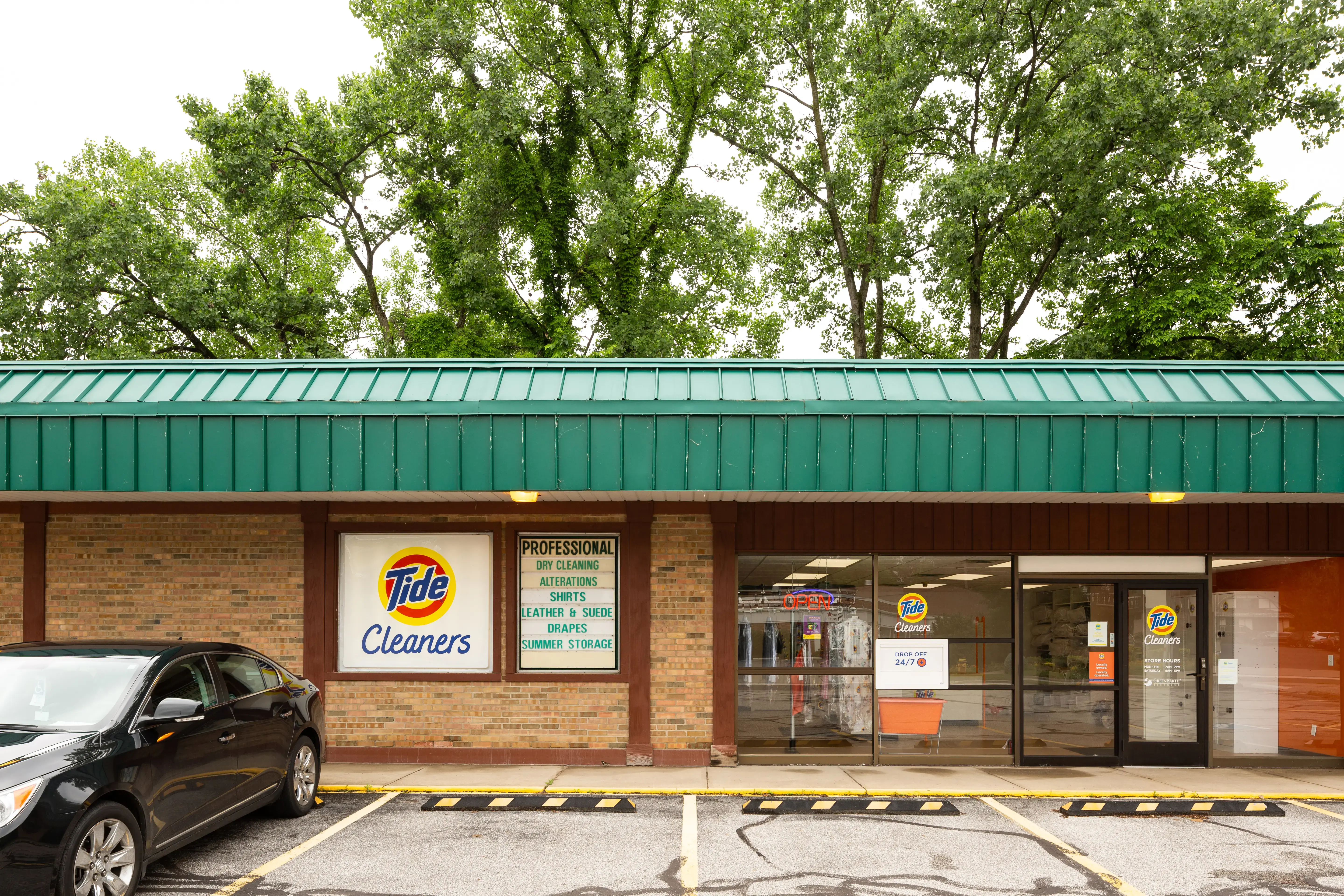 Tide Cleaners - Image 12