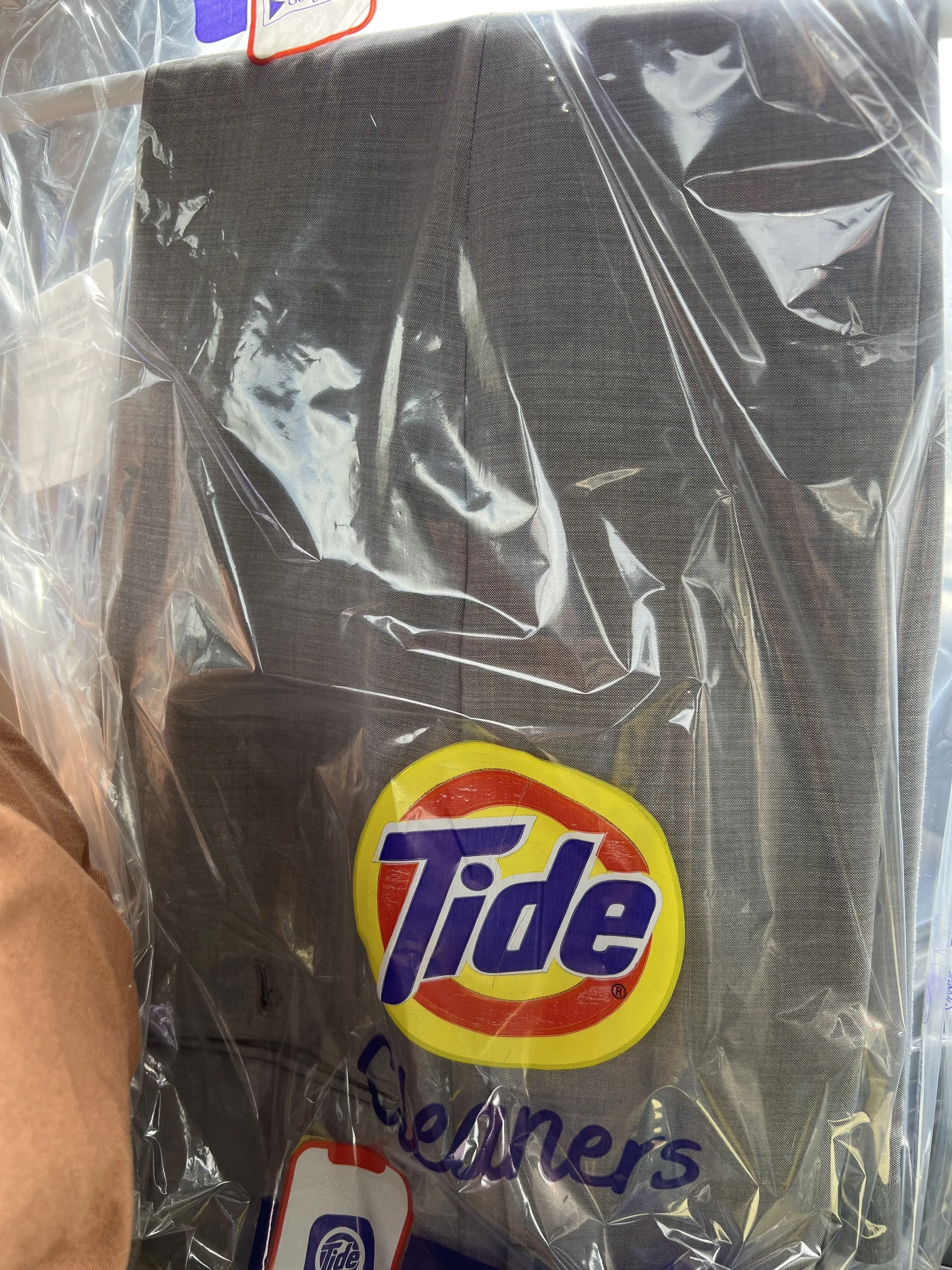 Tide Cleaners thumbnail 8