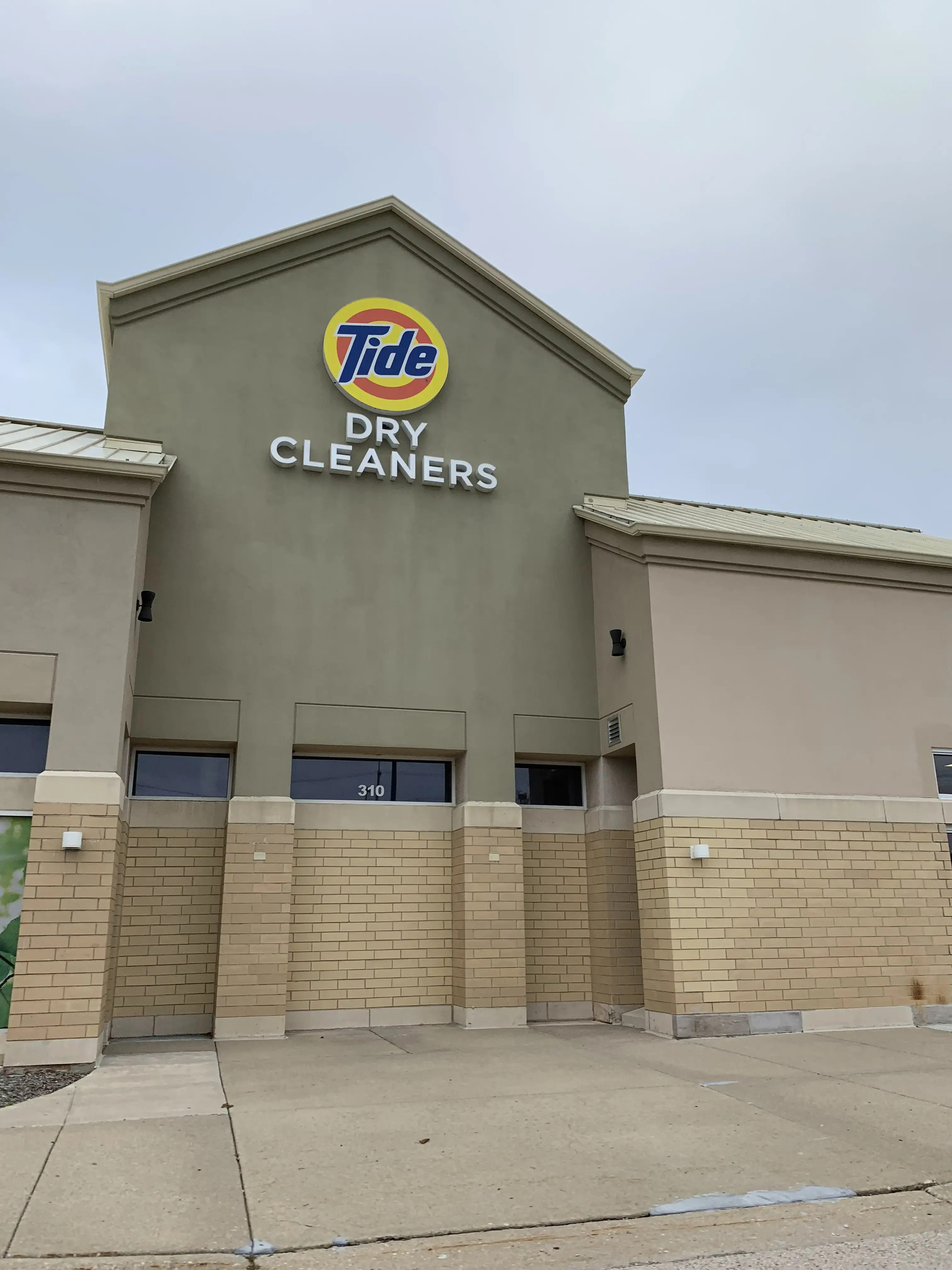 Tide Cleaners - Image 19