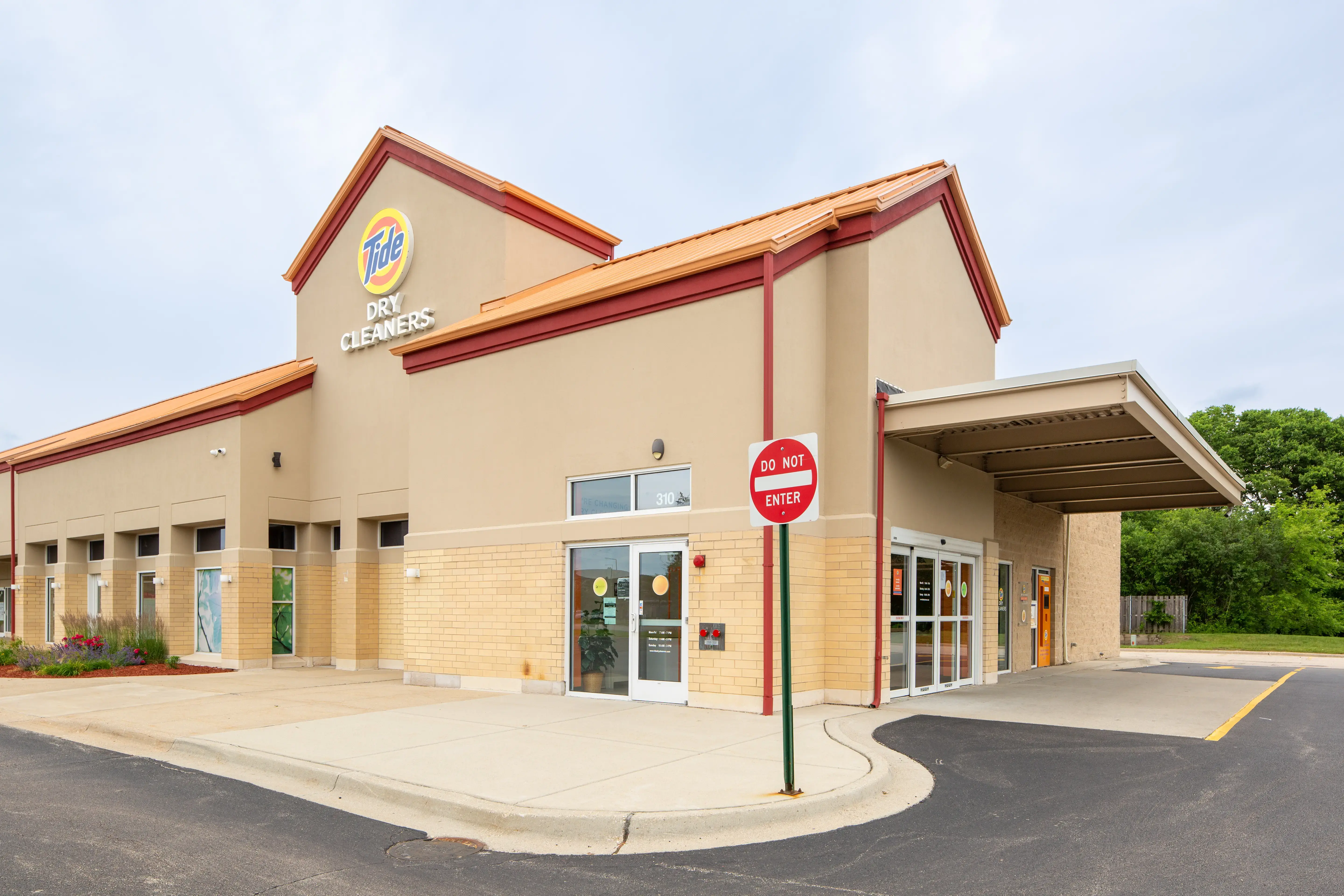 Tide Cleaners - Image 2