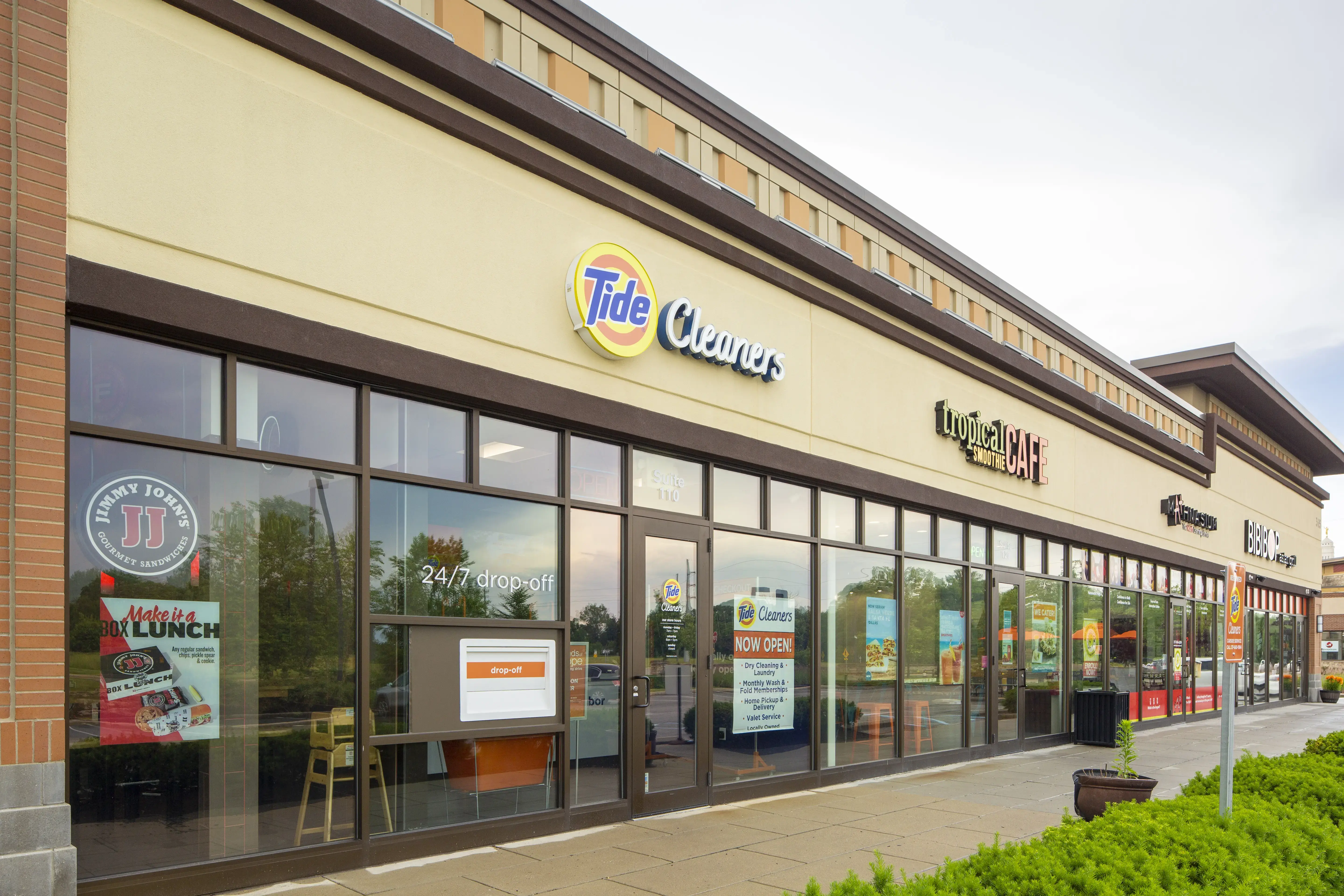 Tide Cleaners - Image 4