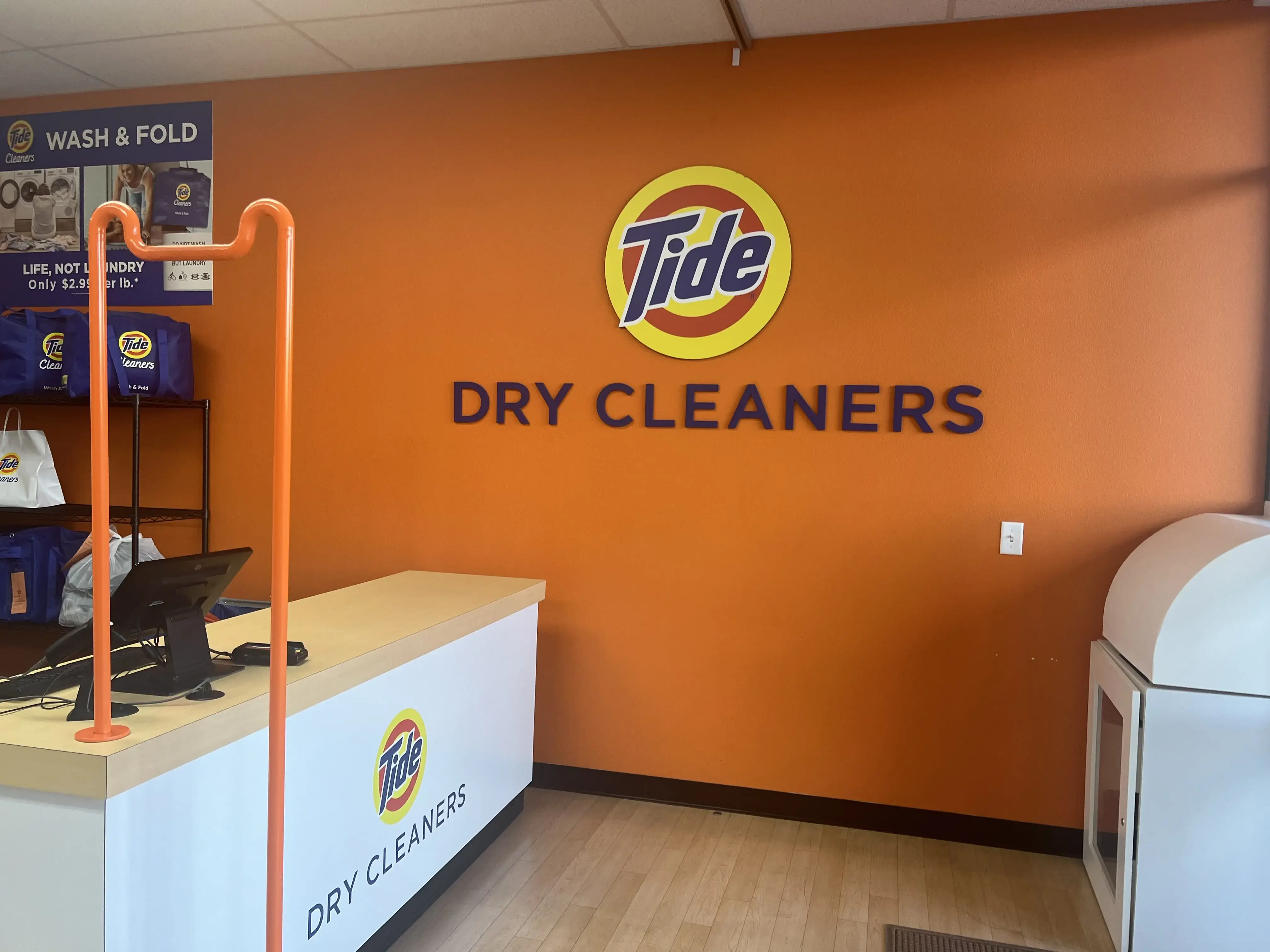 Tide Cleaners - Image 3
