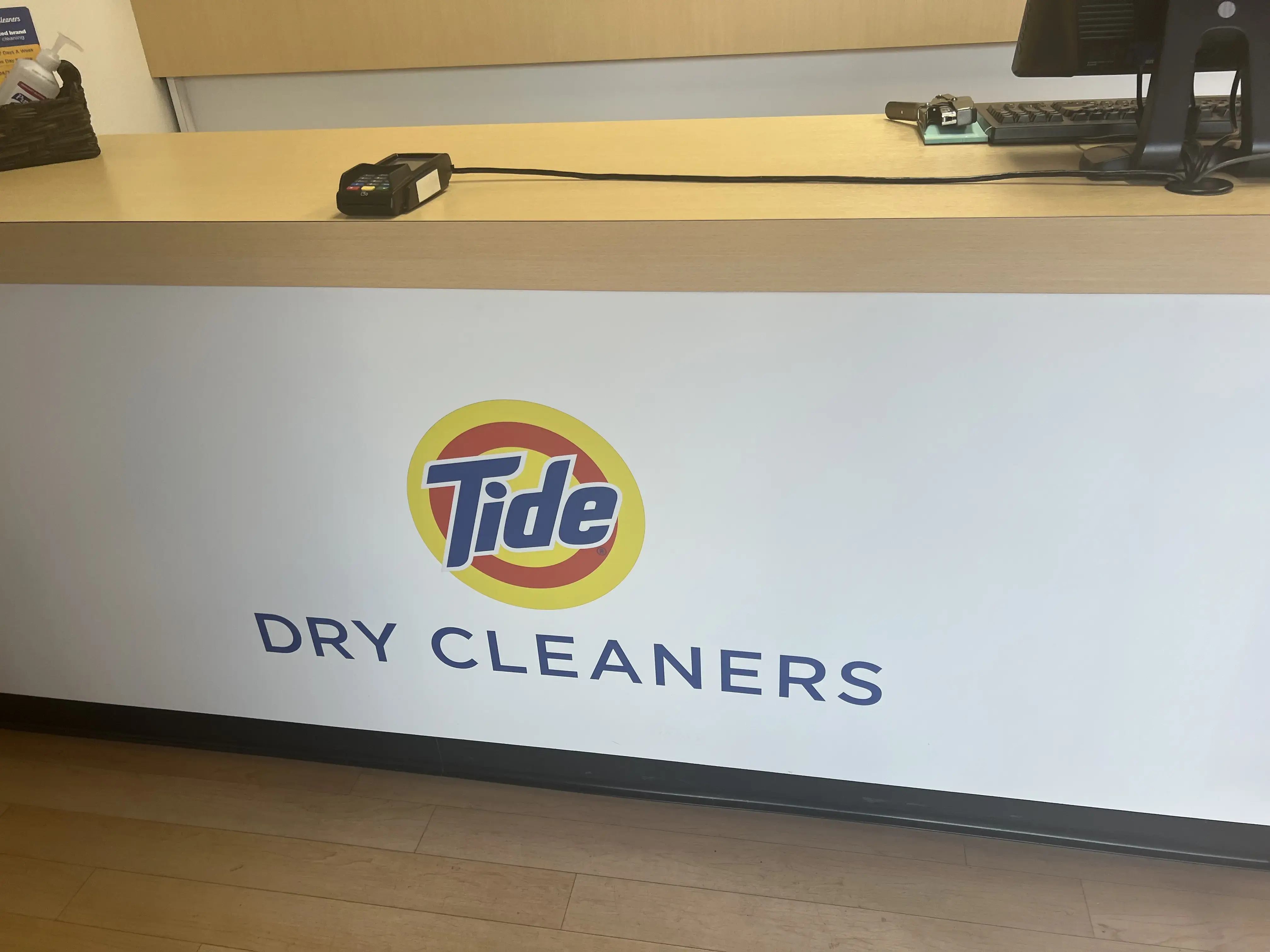 Tide Cleaners thumbnail 10