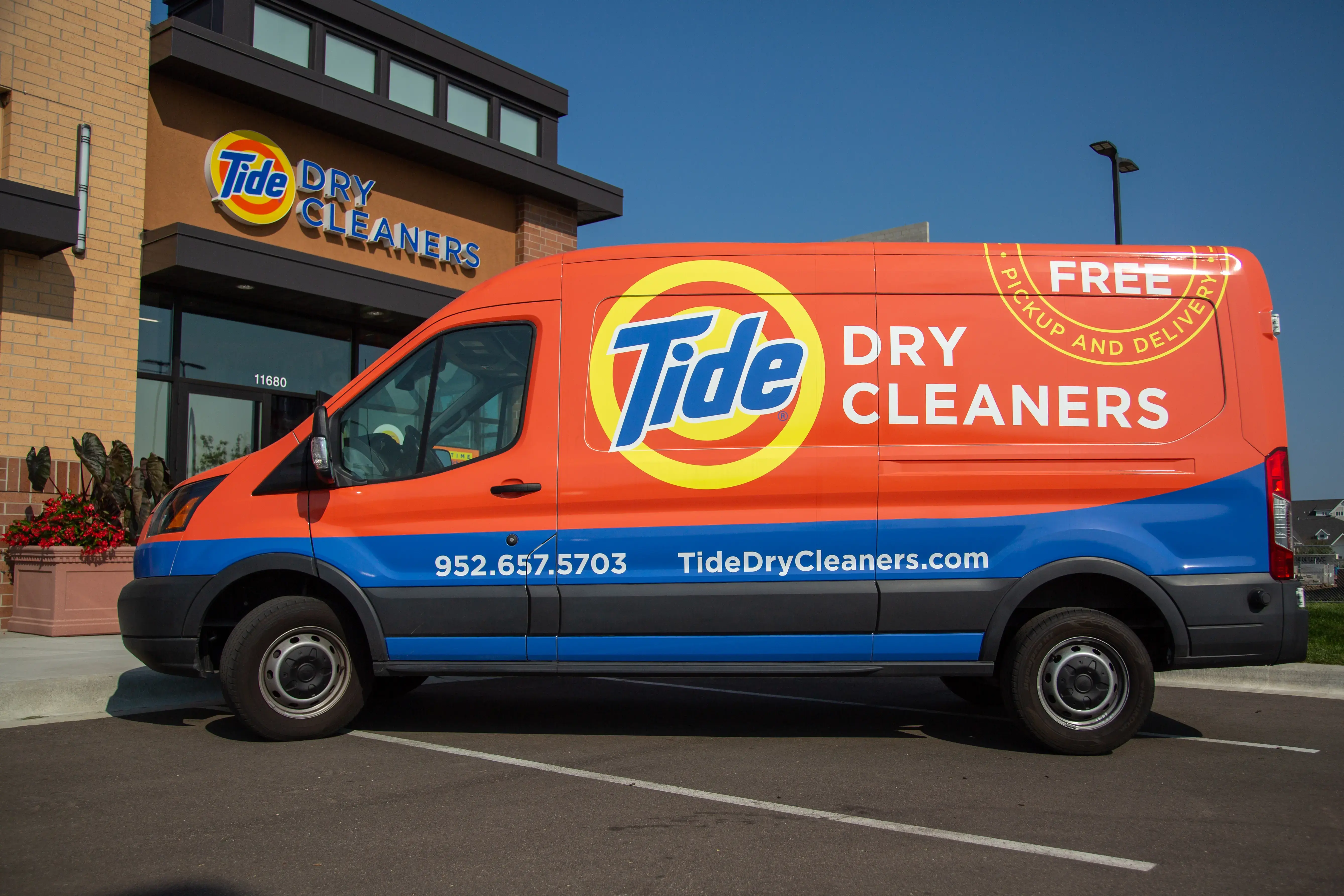 Tide Cleaners thumbnail 9