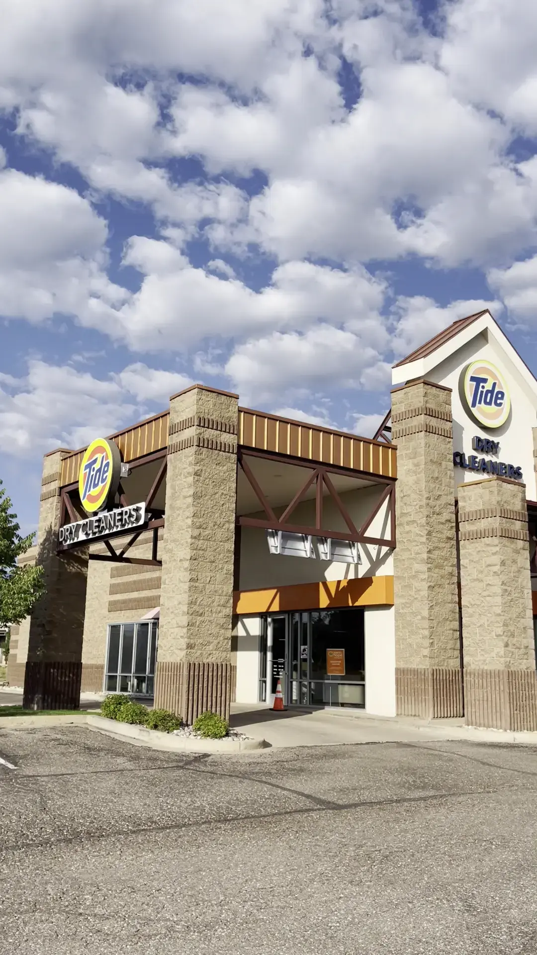 Tide Cleaners - Image 20