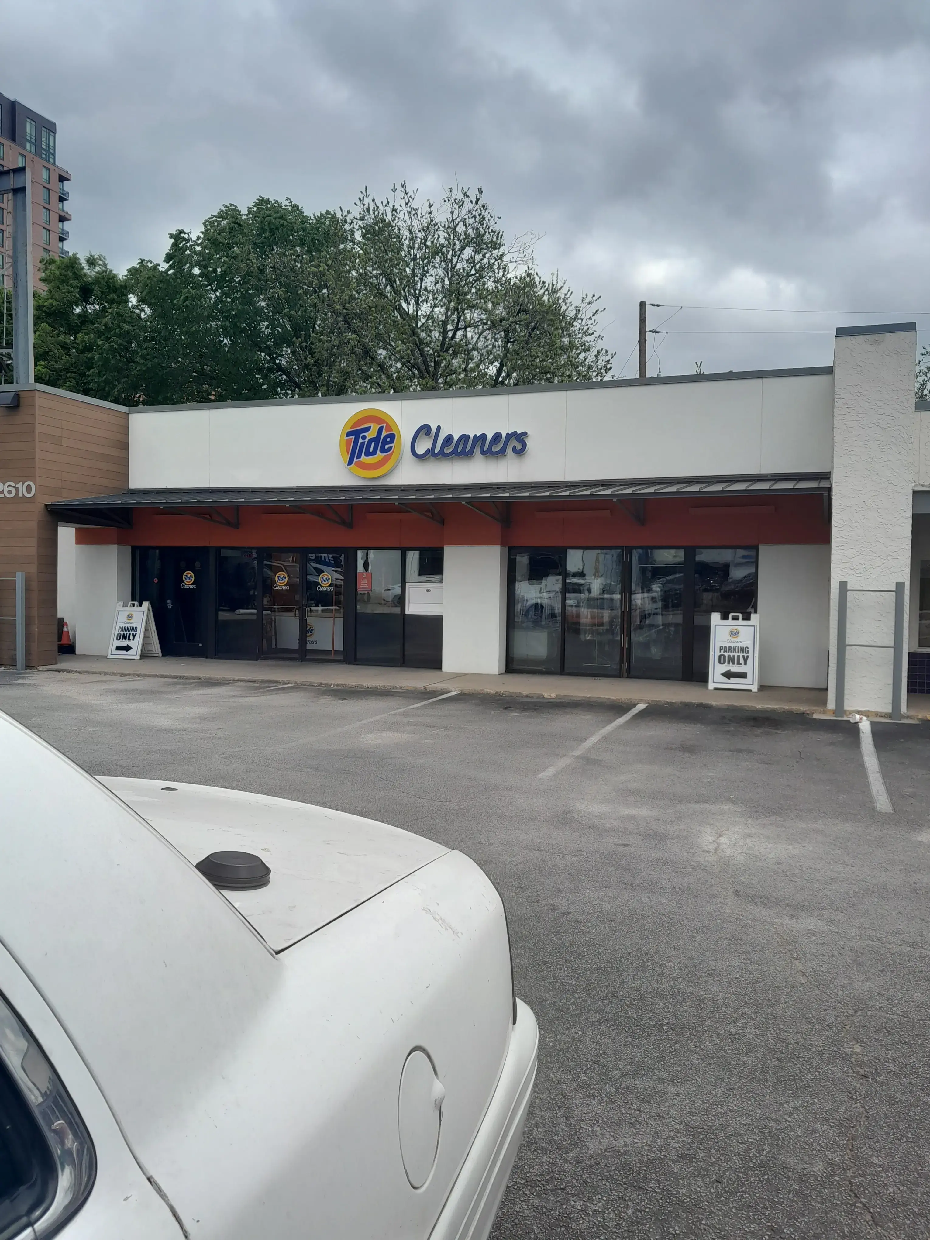 Tide Cleaners - Image 17