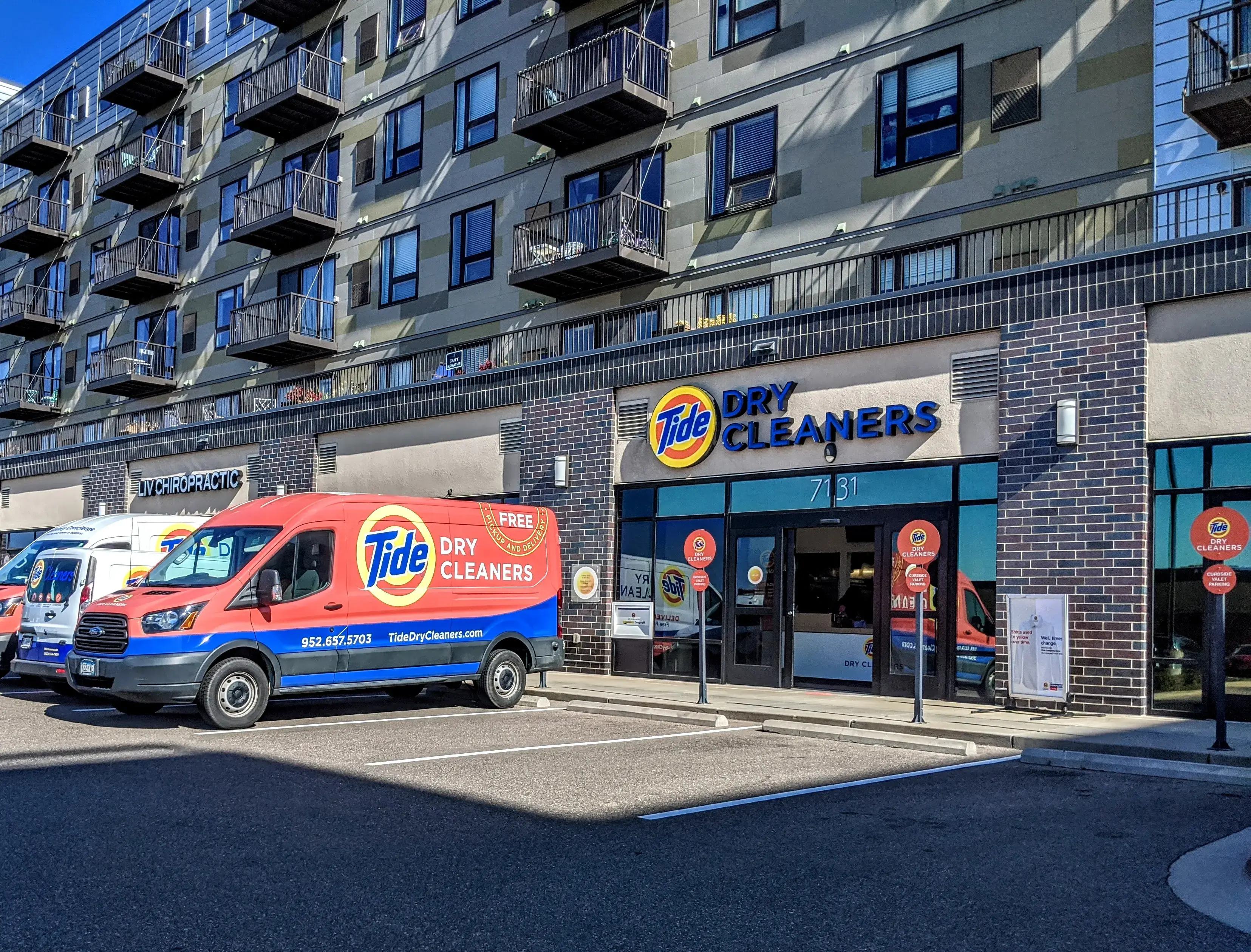 Tide Cleaners thumbnail 8