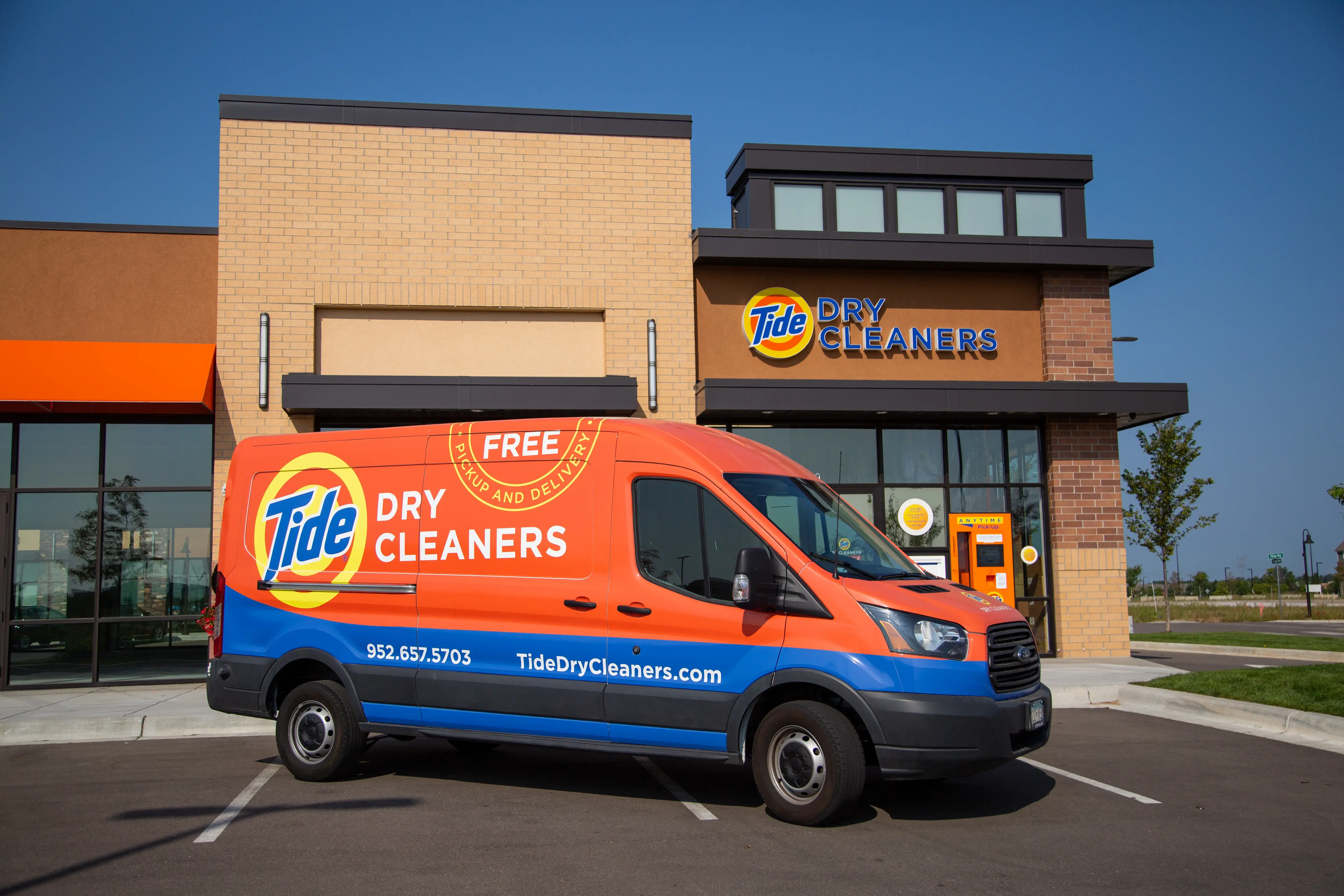 Tide Cleaners - Image 4