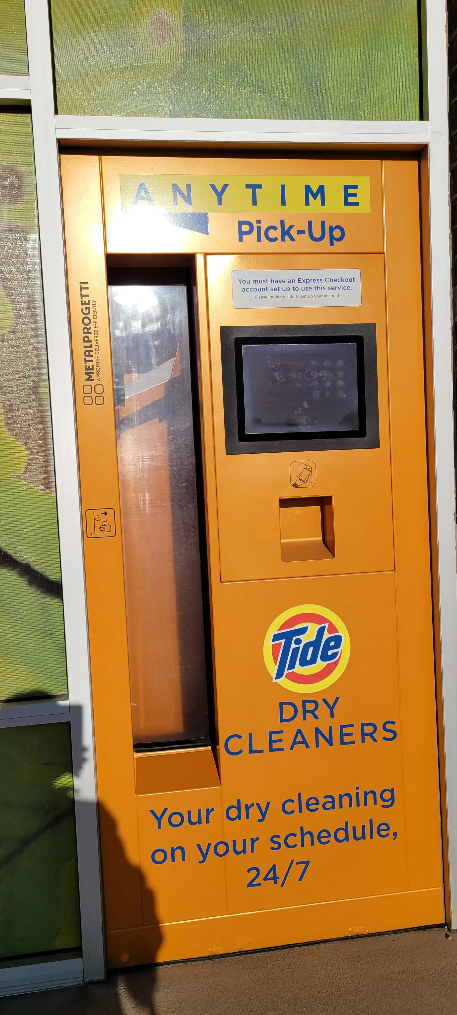 Tide Cleaners thumbnail 2