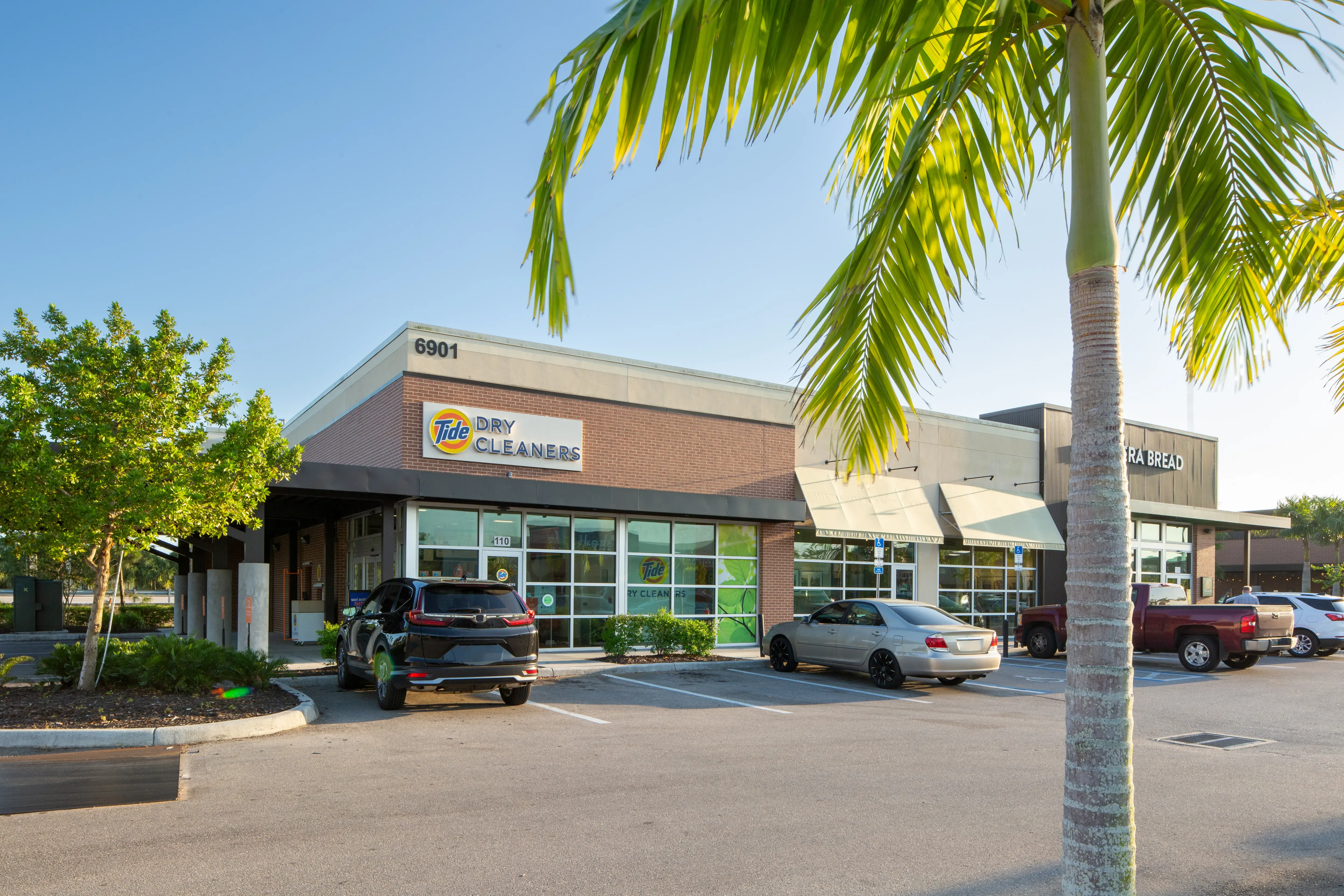 Tide Cleaners - Image 2