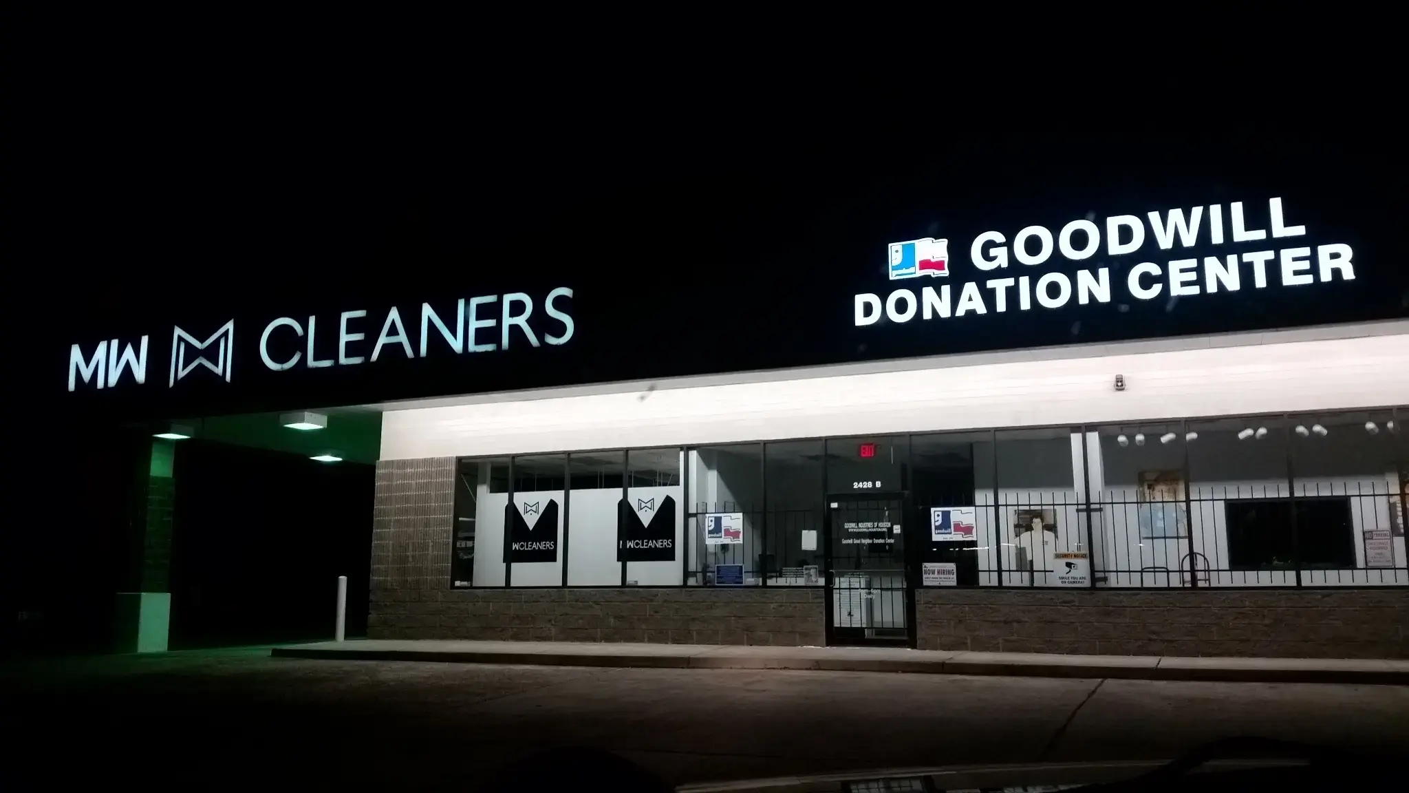 Tide Cleaners - Image 10