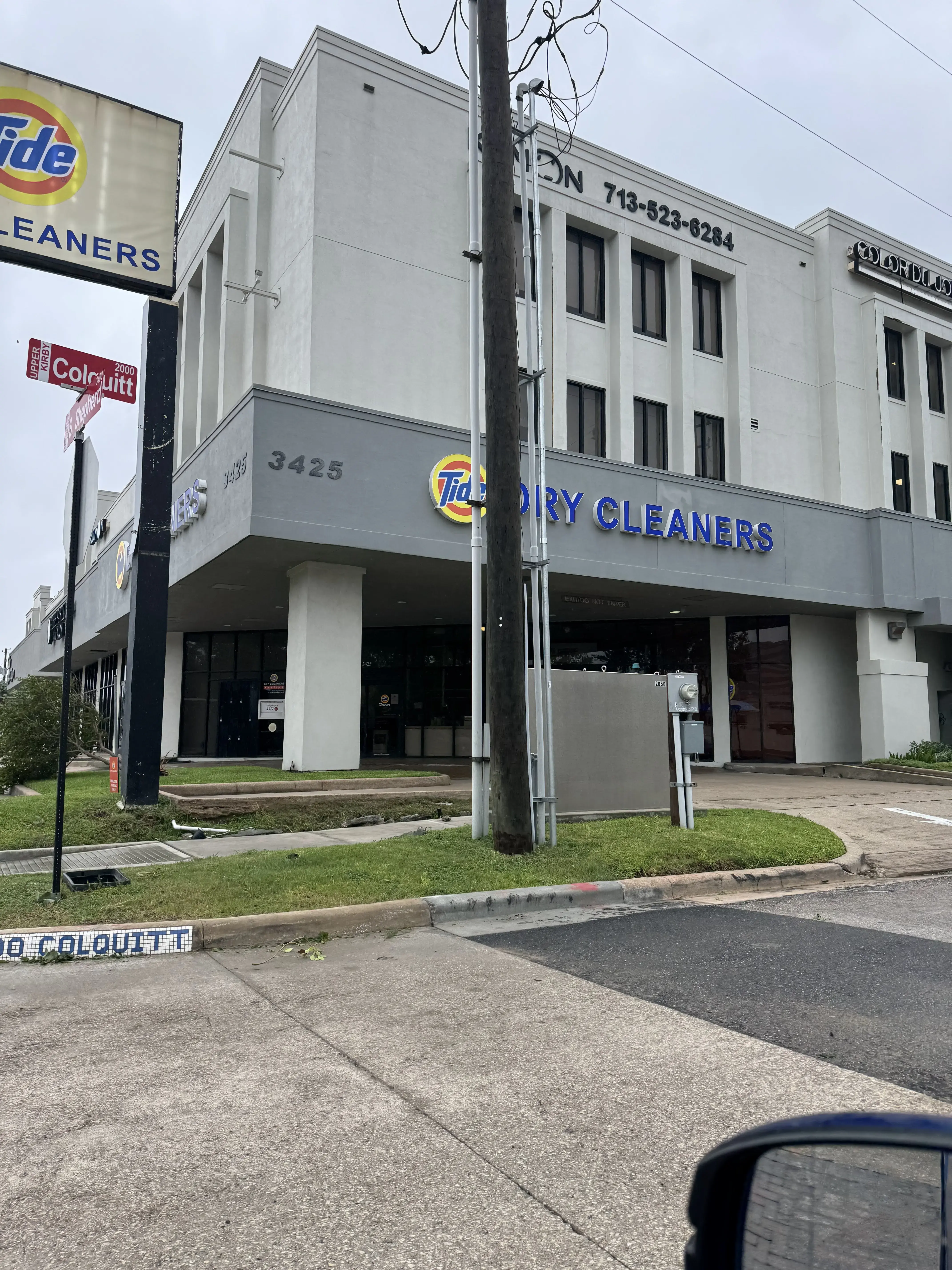 Tide Cleaners location