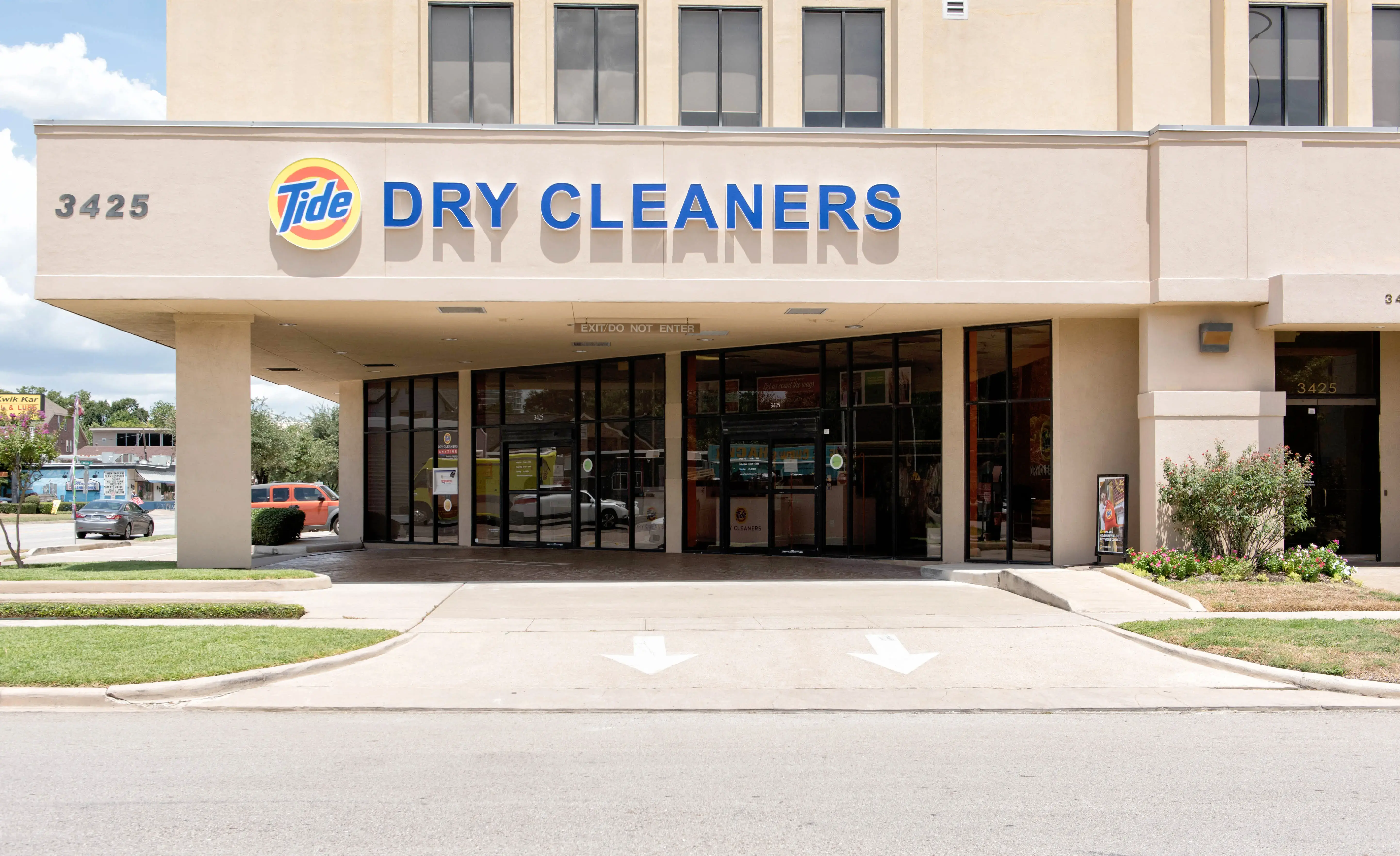 Tide Cleaners thumbnail 14