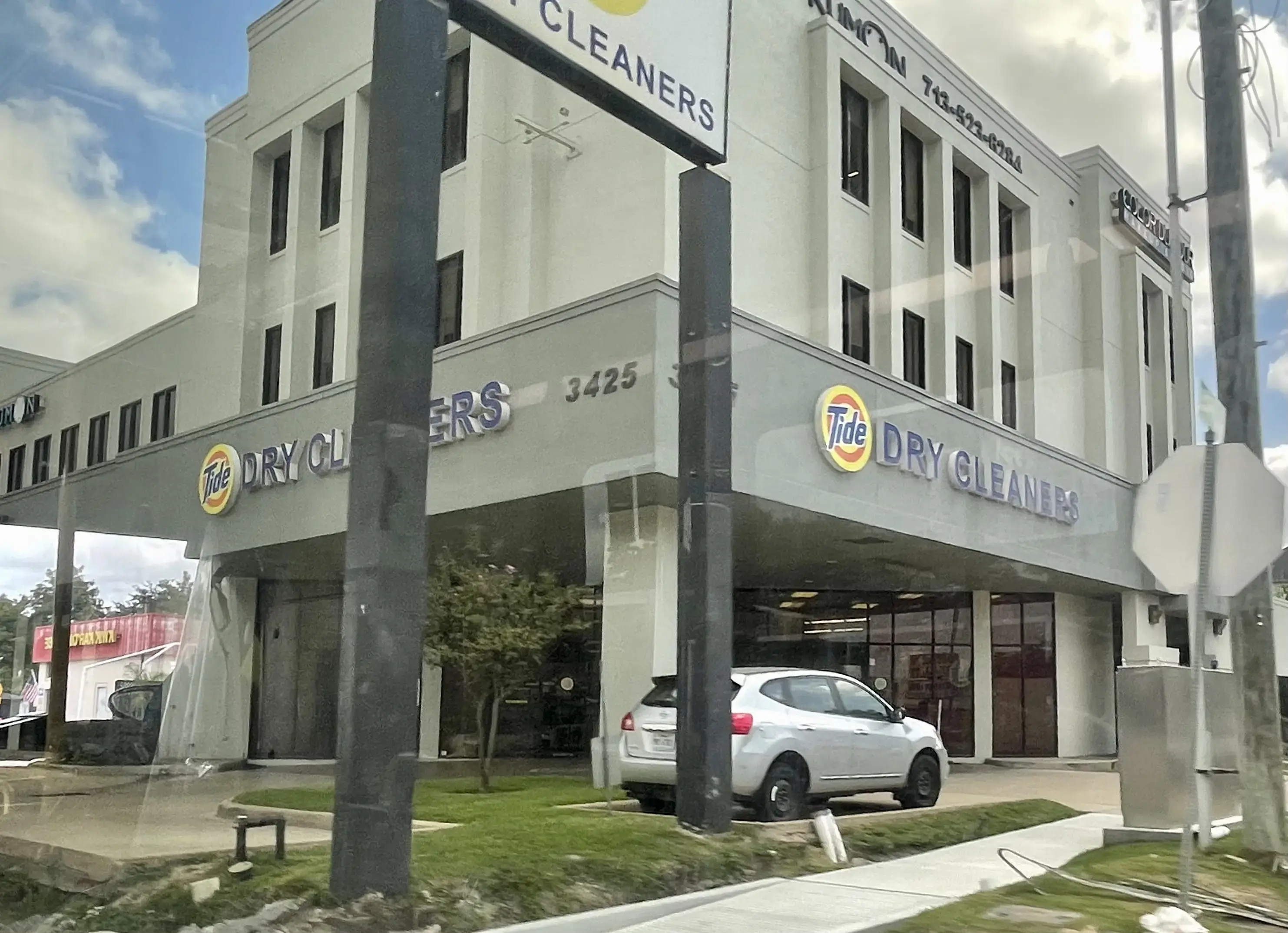 Tide Cleaners - Image 17