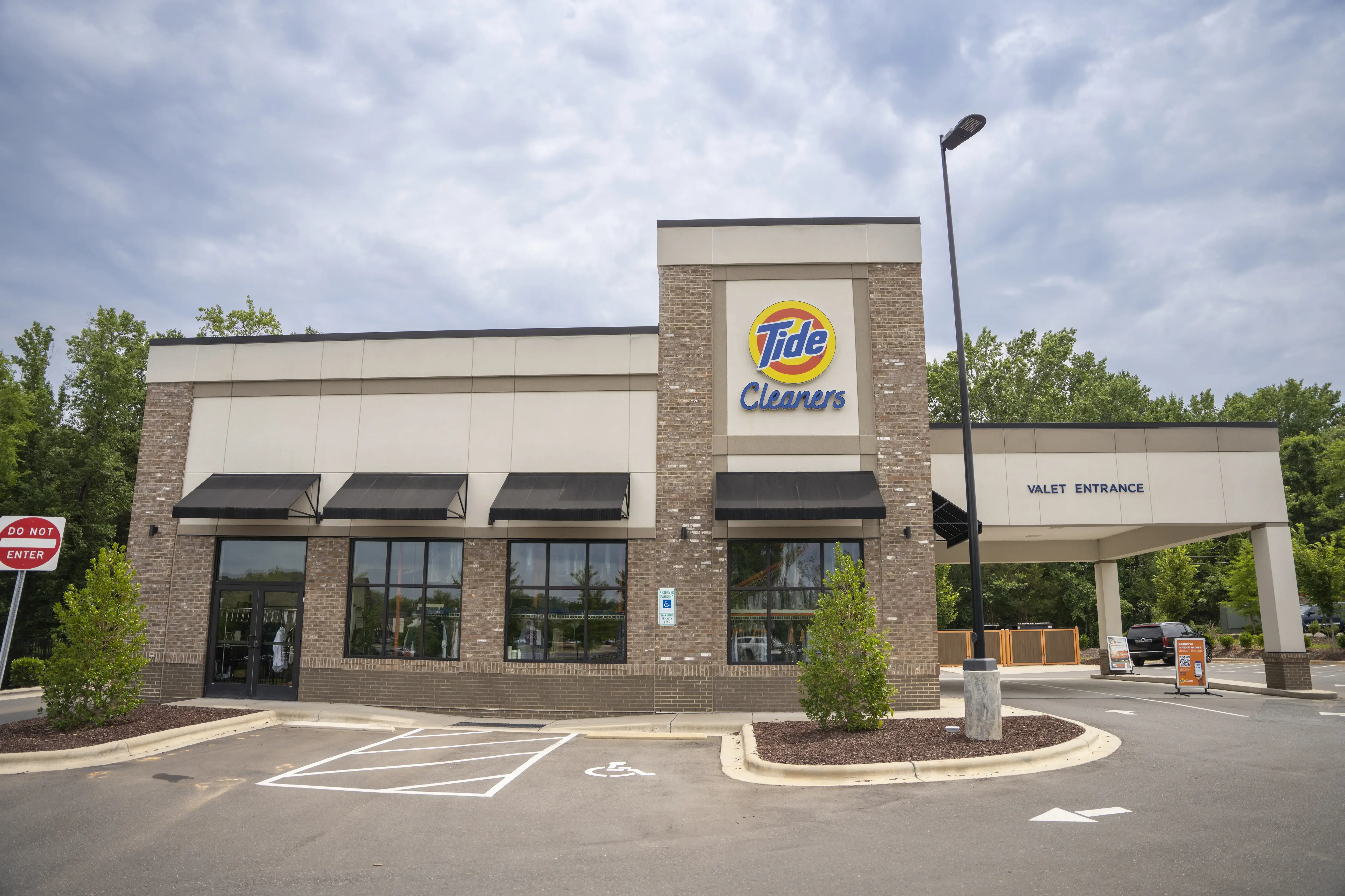 Tide Cleaners location