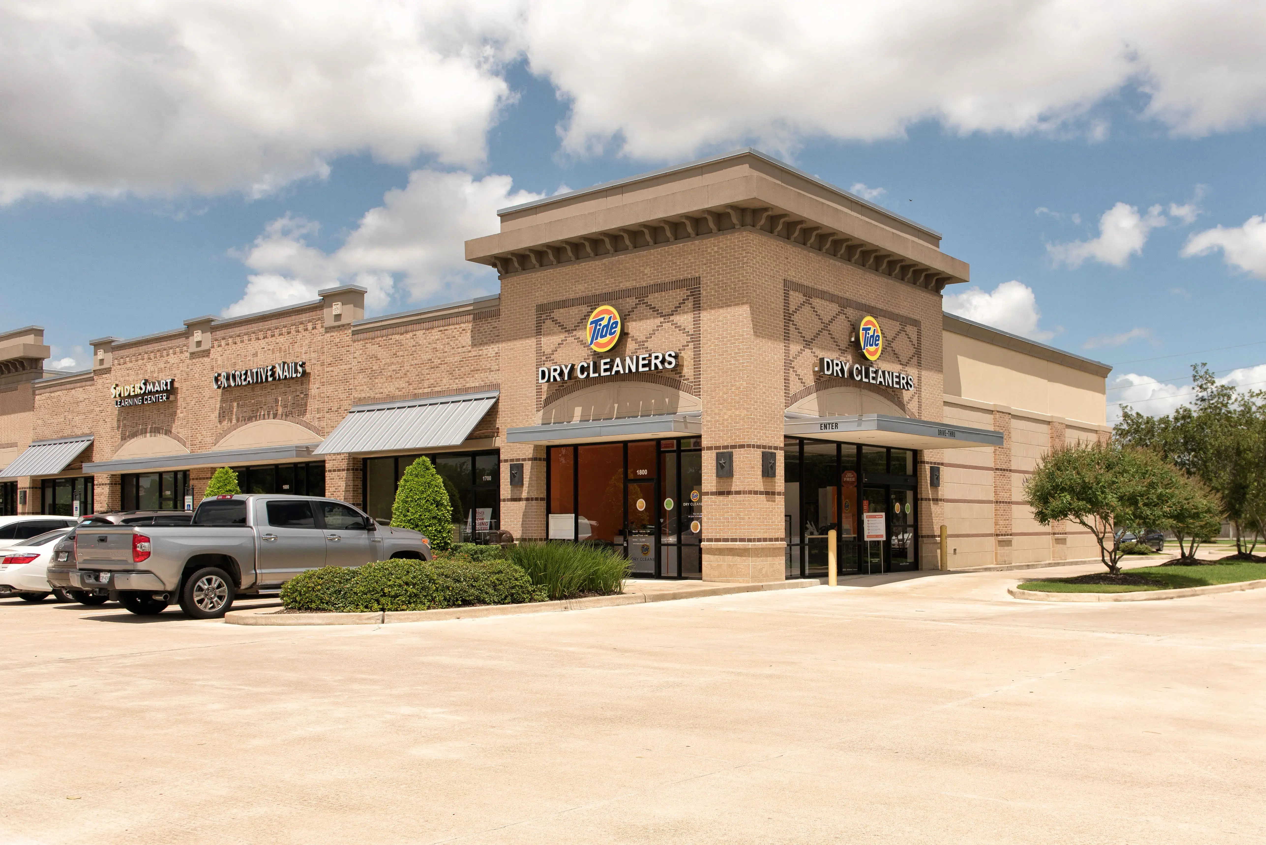 Tide Cleaners - Image 15