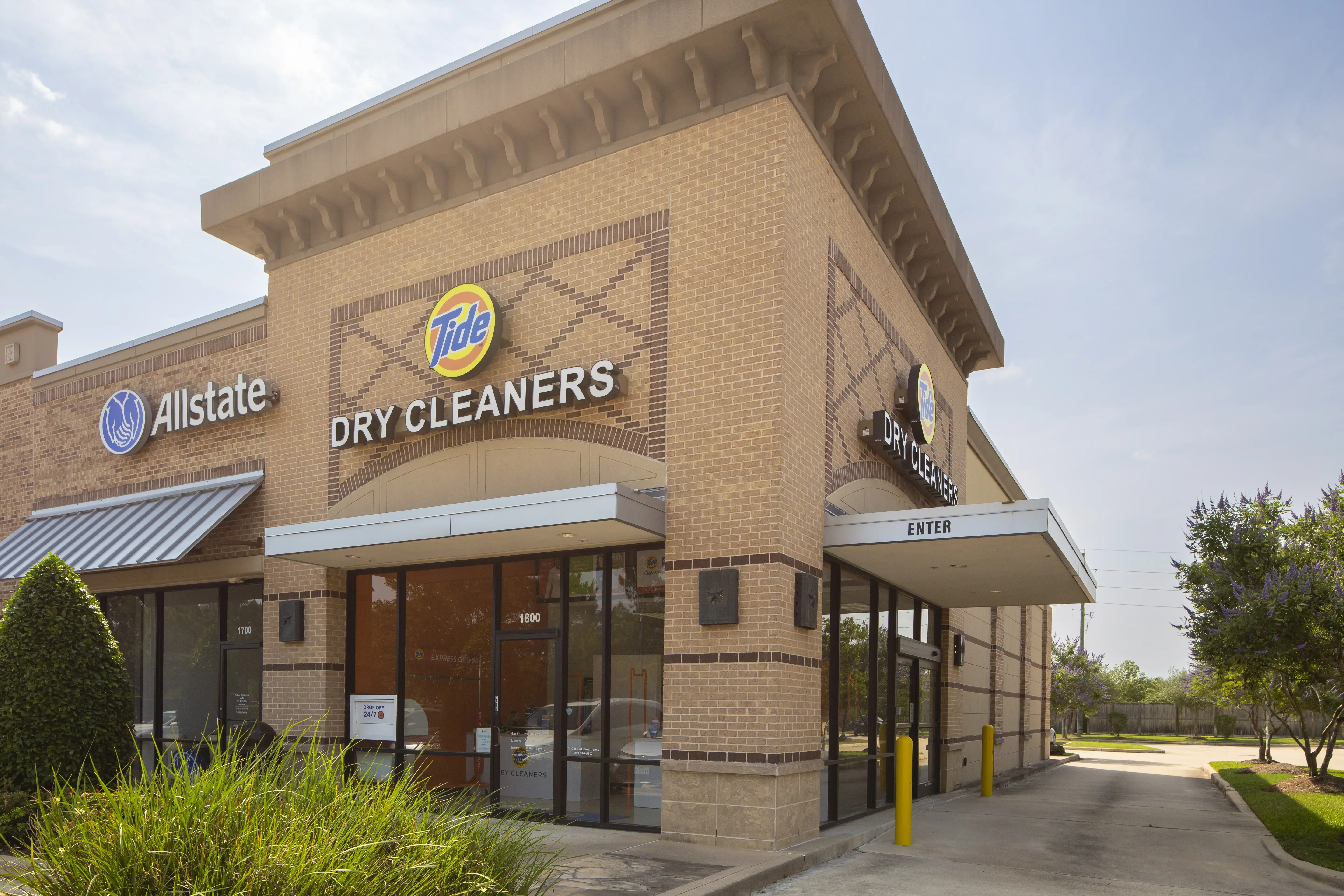 Tide Cleaners - Image 19