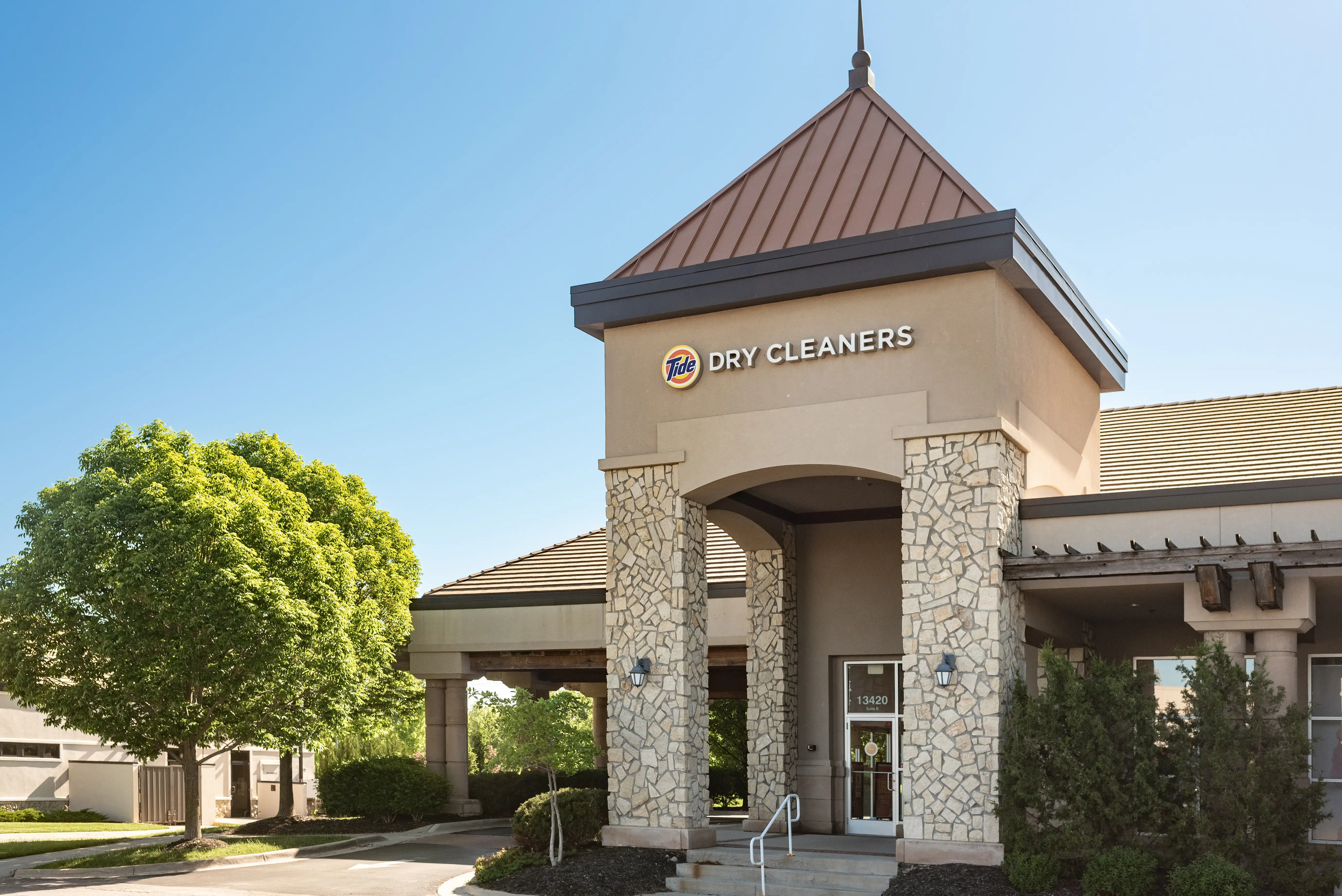 Tide Cleaners location