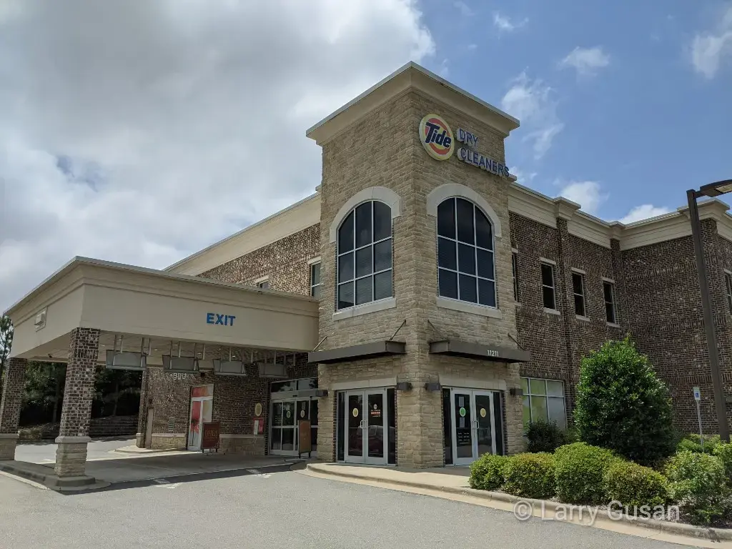 Tide Cleaners - Image 19
