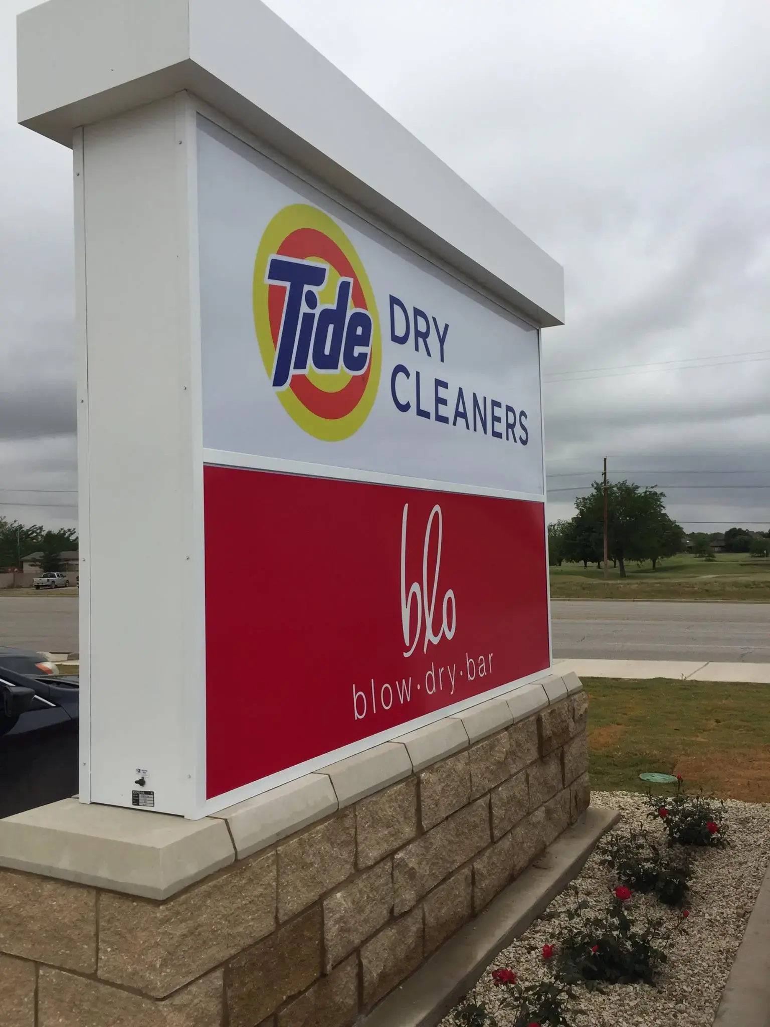 Tide Cleaners - Image 10