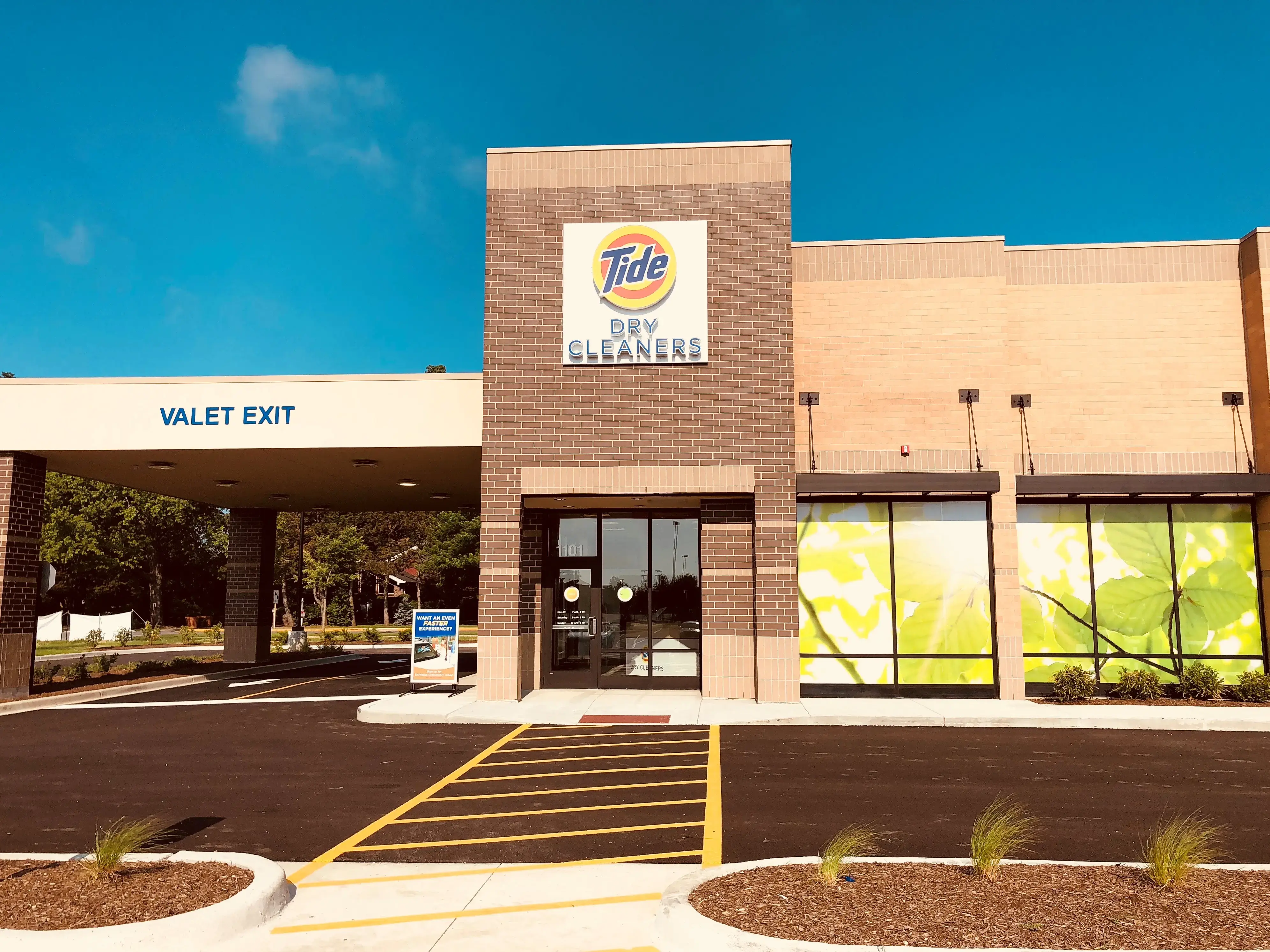 Tide Cleaners - Image 10