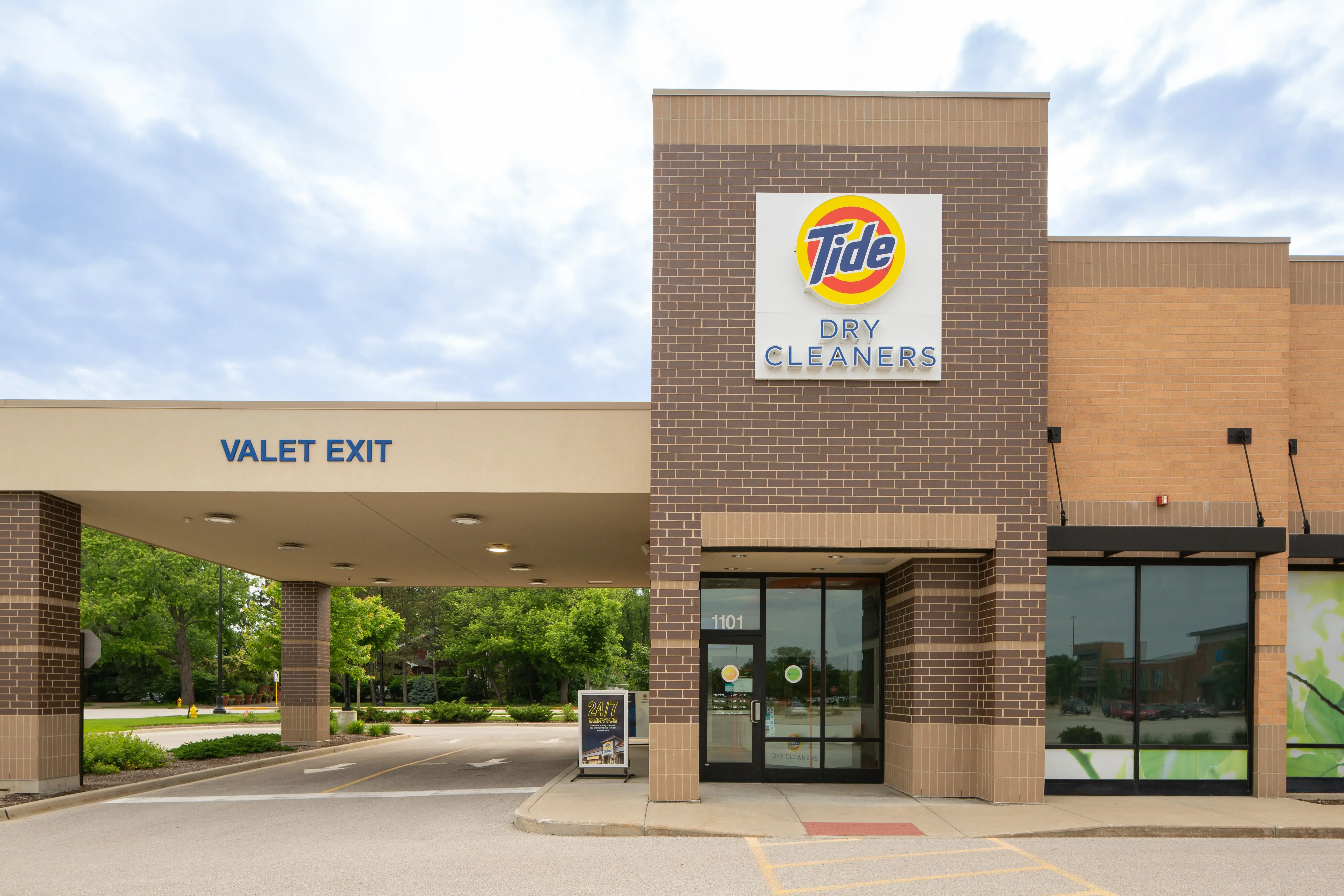 Tide Cleaners thumbnail 11
