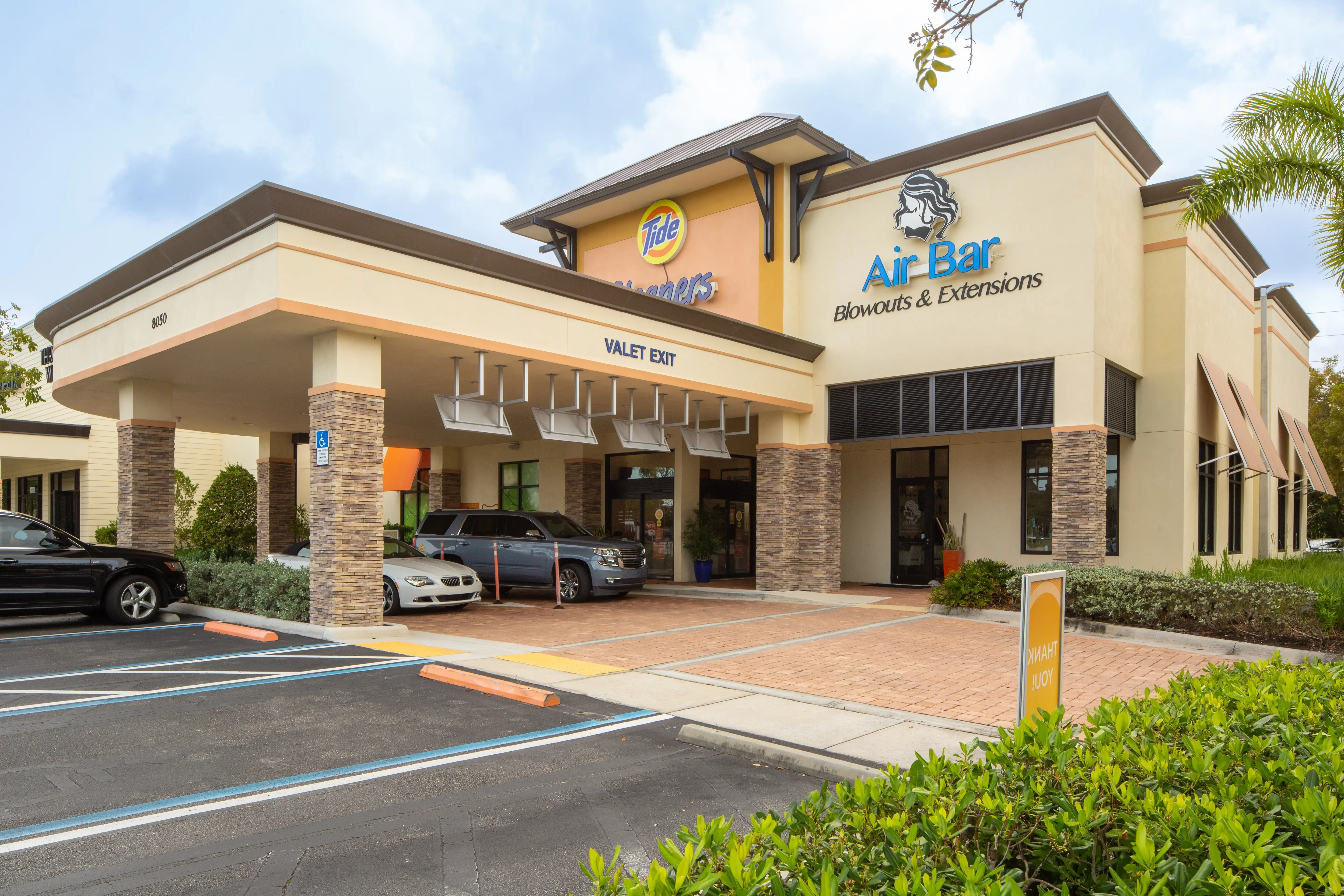 Tide Cleaners thumbnail 2