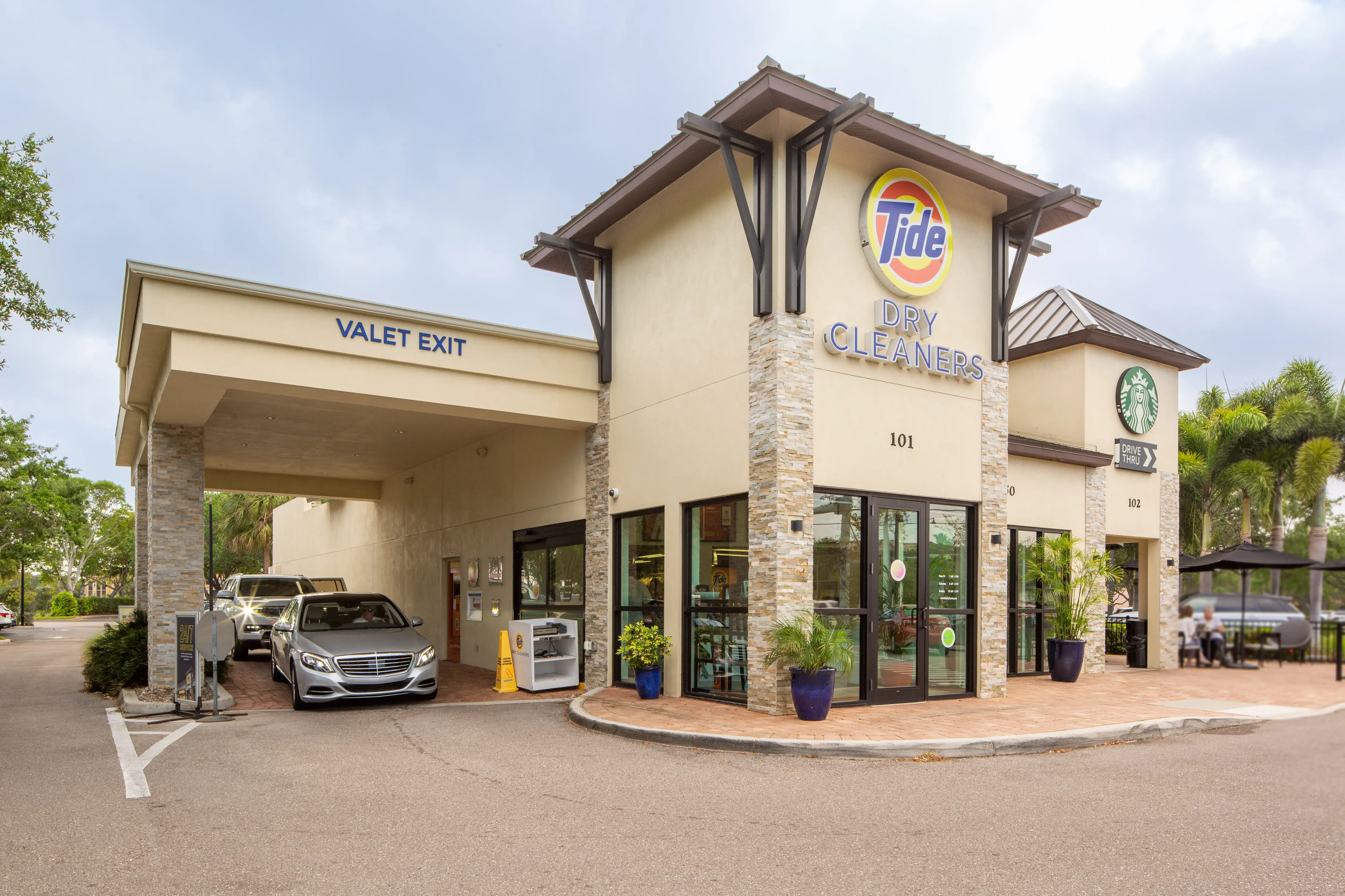 Tide Cleaners - Image 5