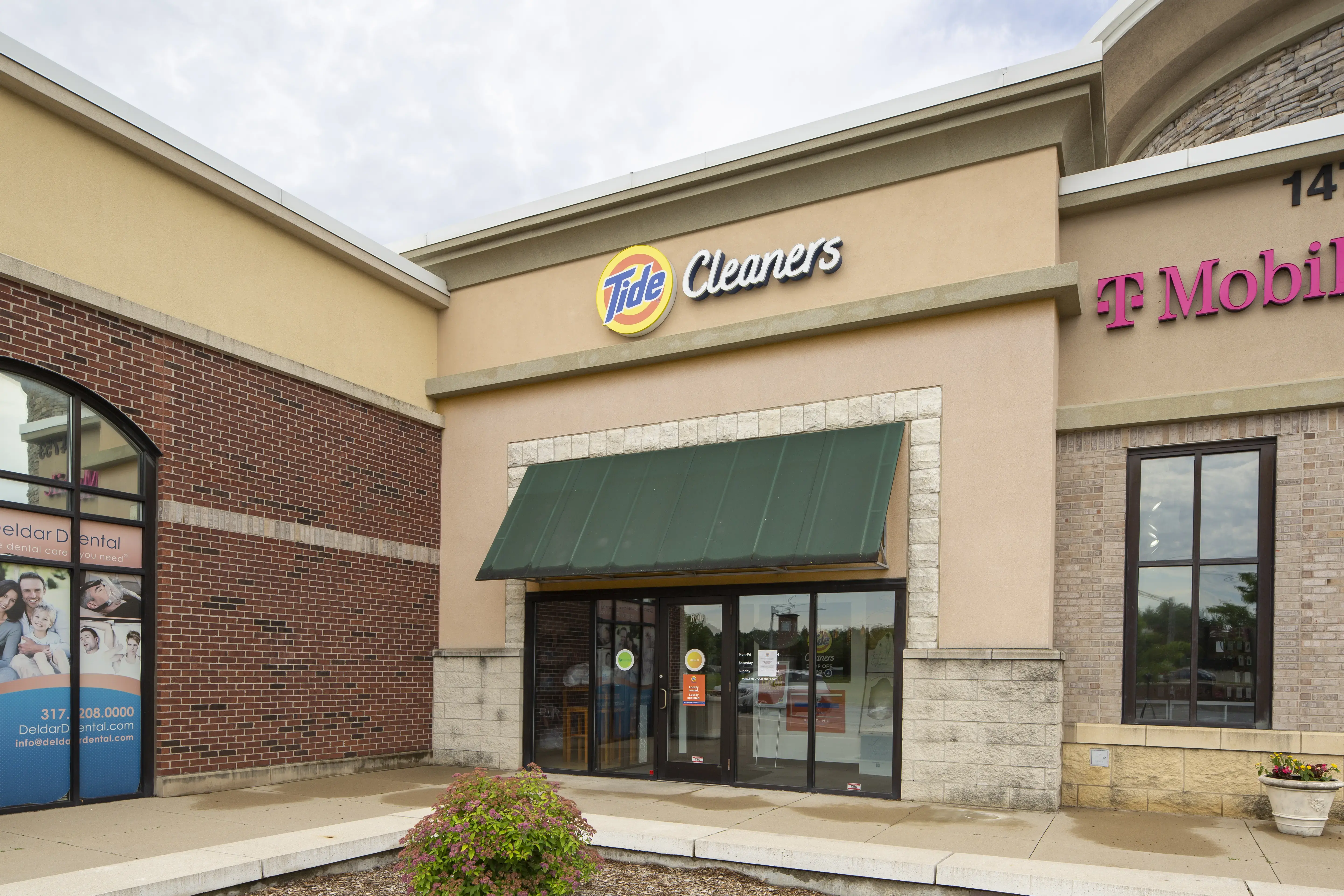 Tide Cleaners - Image 10