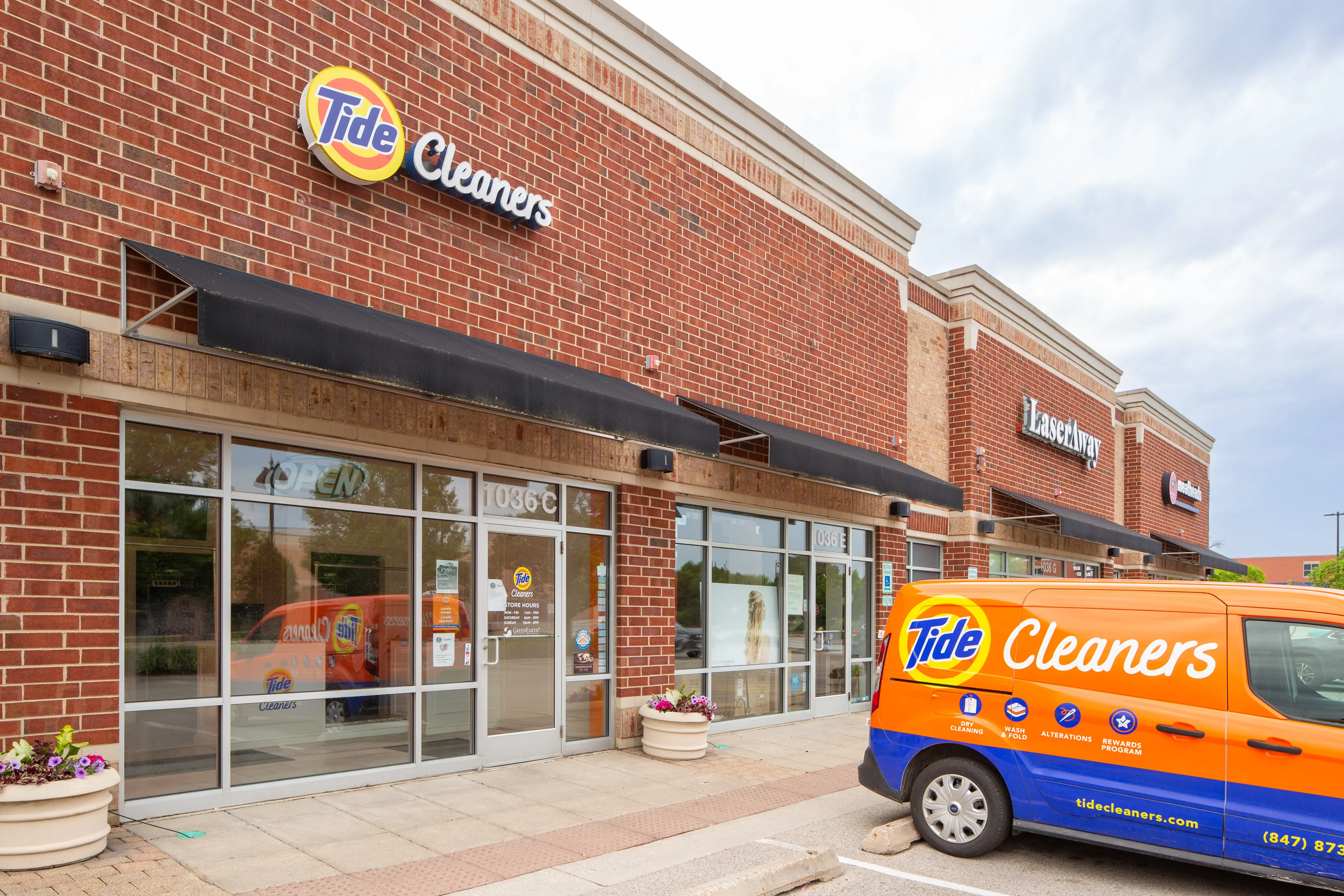 Tide Cleaners thumbnail 3