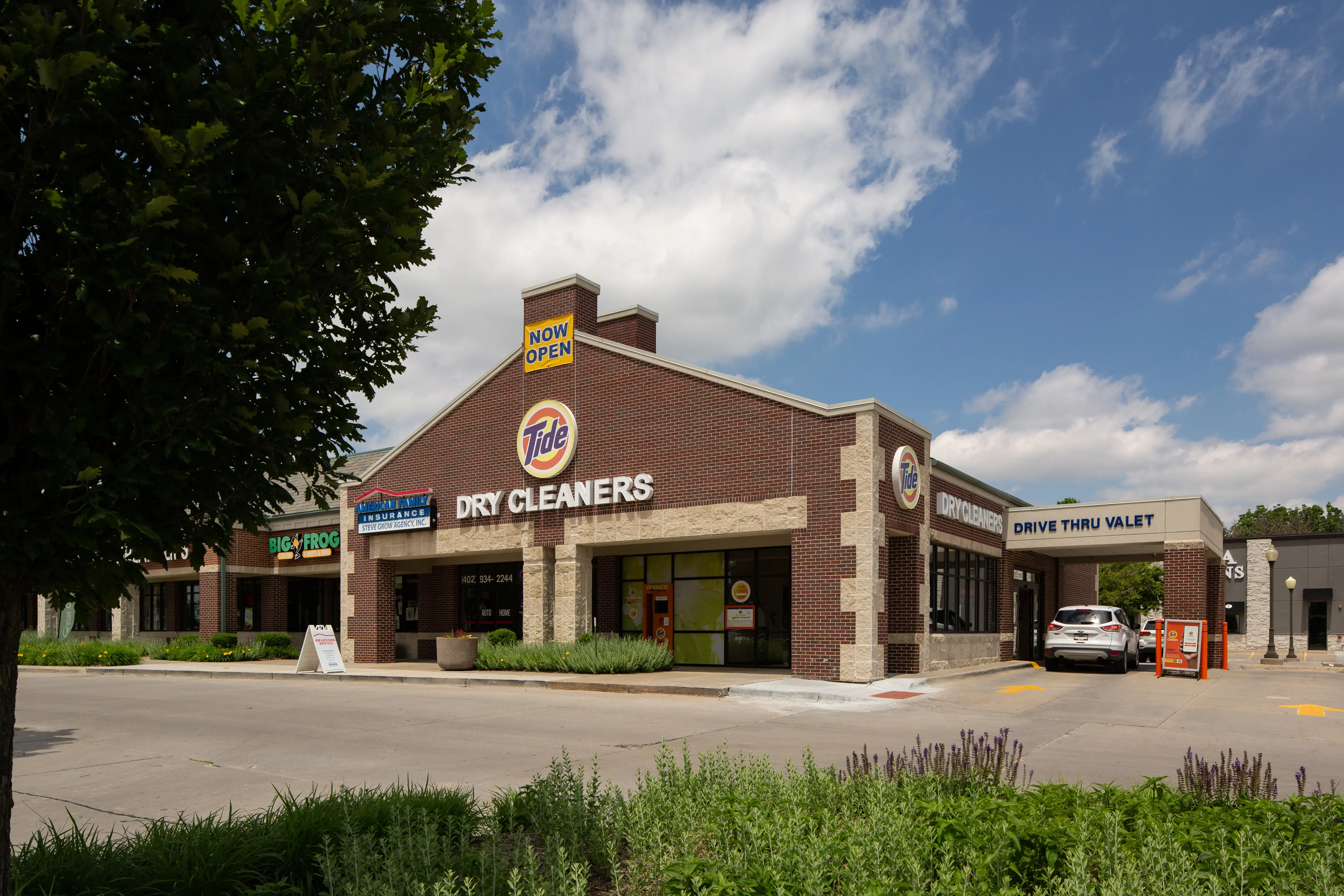 Tide Cleaners - Image 10