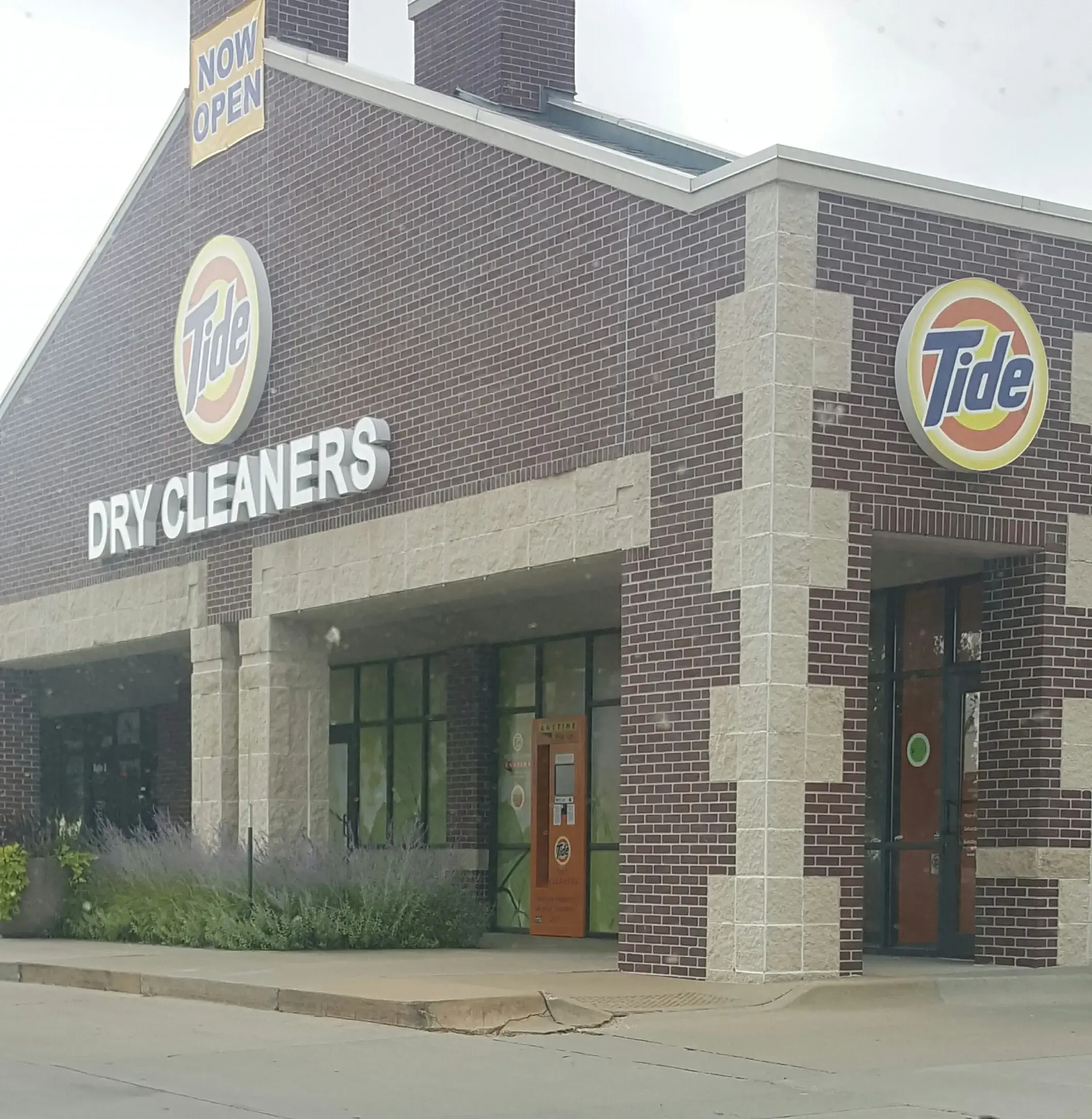 Tide Cleaners thumbnail 12